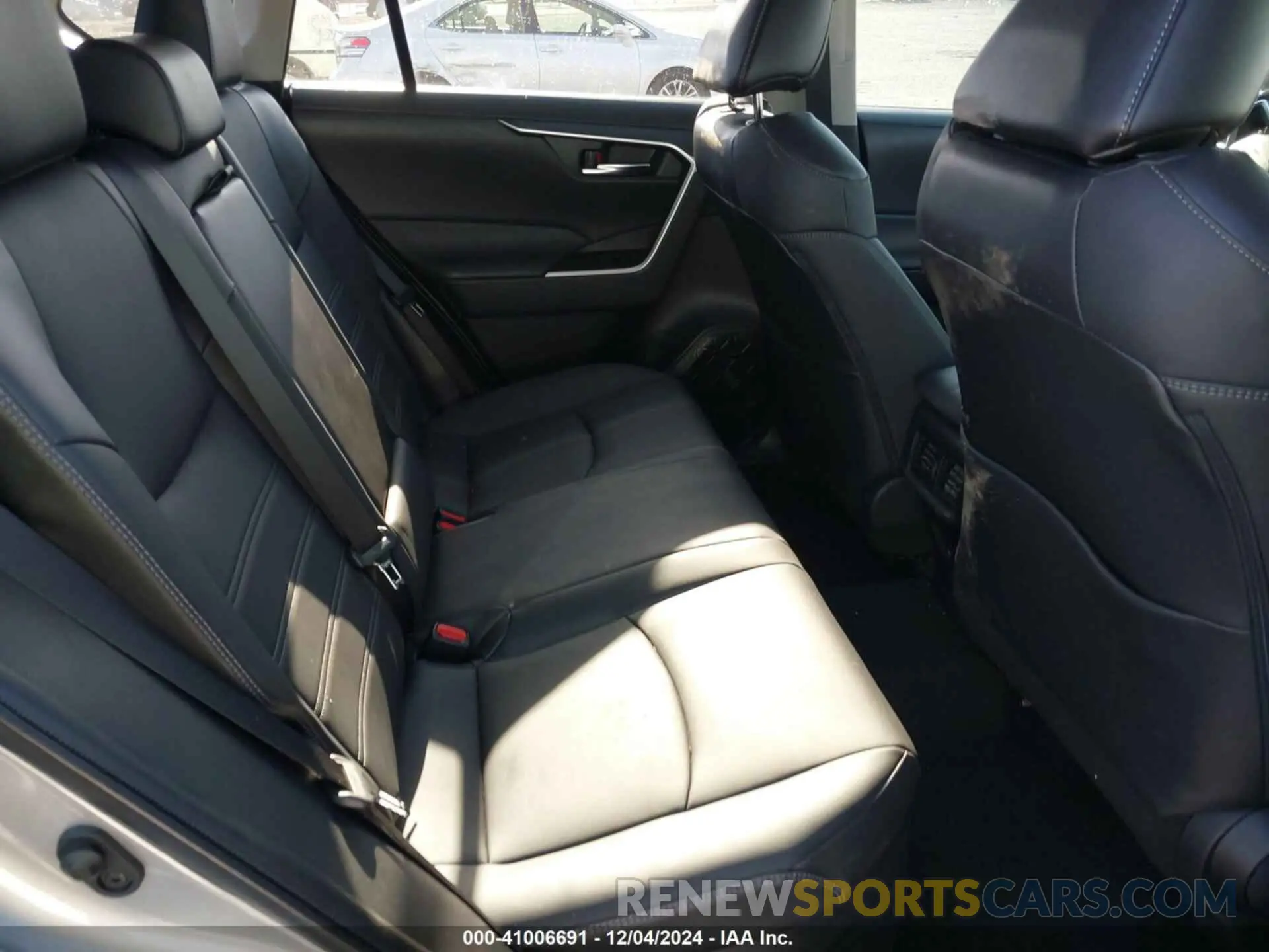 8 fotografías del automóvil dañado 4T3B6RFV8MU062620 TOYOTA RAV4 HYBRID 2021