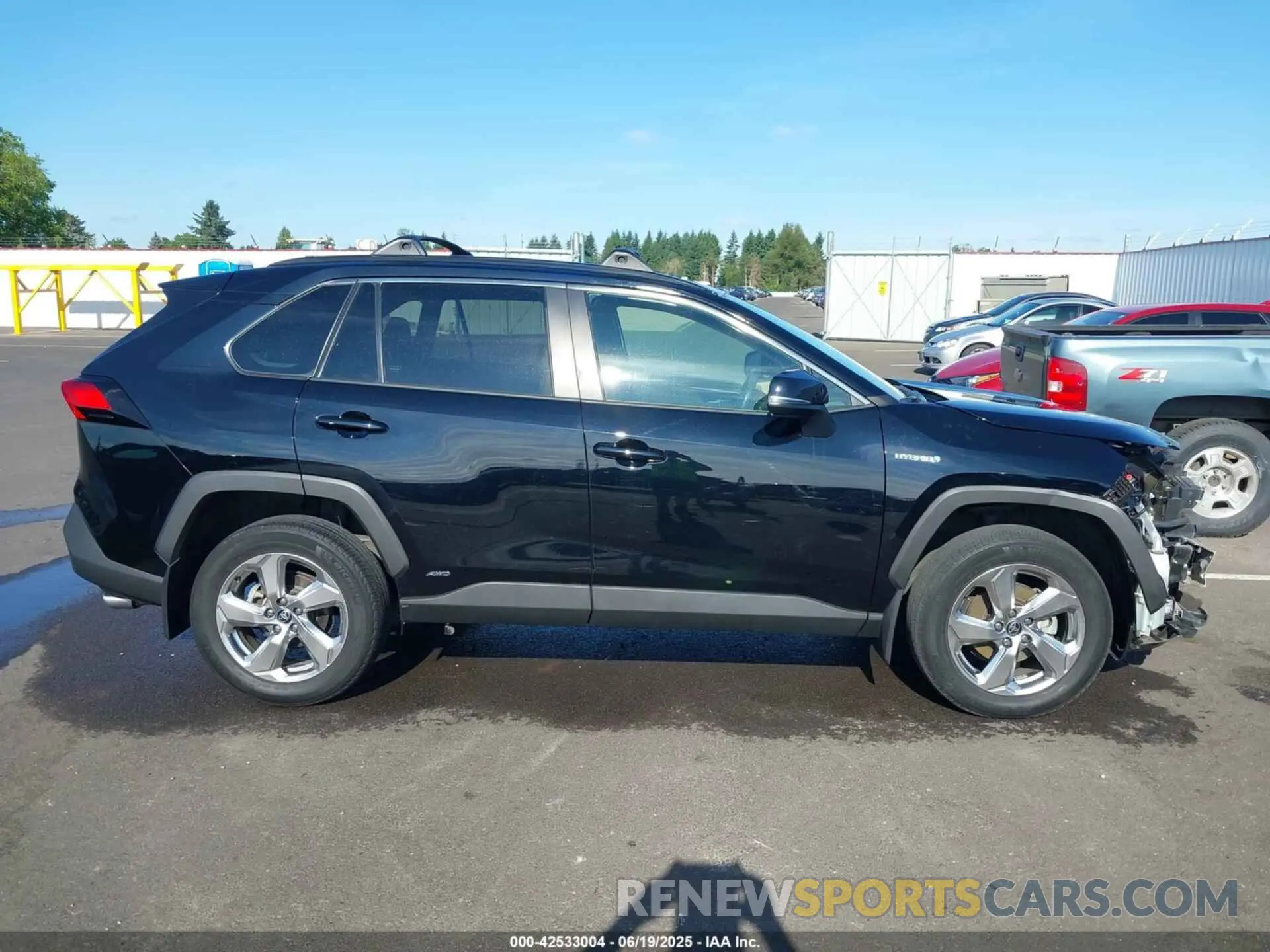 14 fotografías del automóvil dañado 4T3B6RFVXMU040585 TOYOTA RAV4 HYBRID 2021