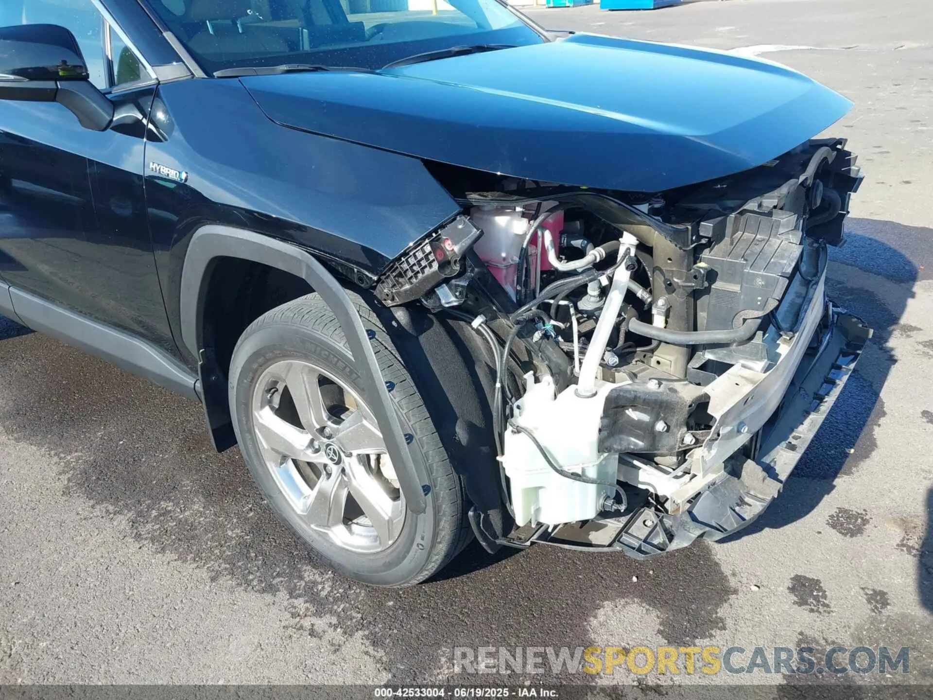 18 fotografías del automóvil dañado 4T3B6RFVXMU040585 TOYOTA RAV4 HYBRID 2021