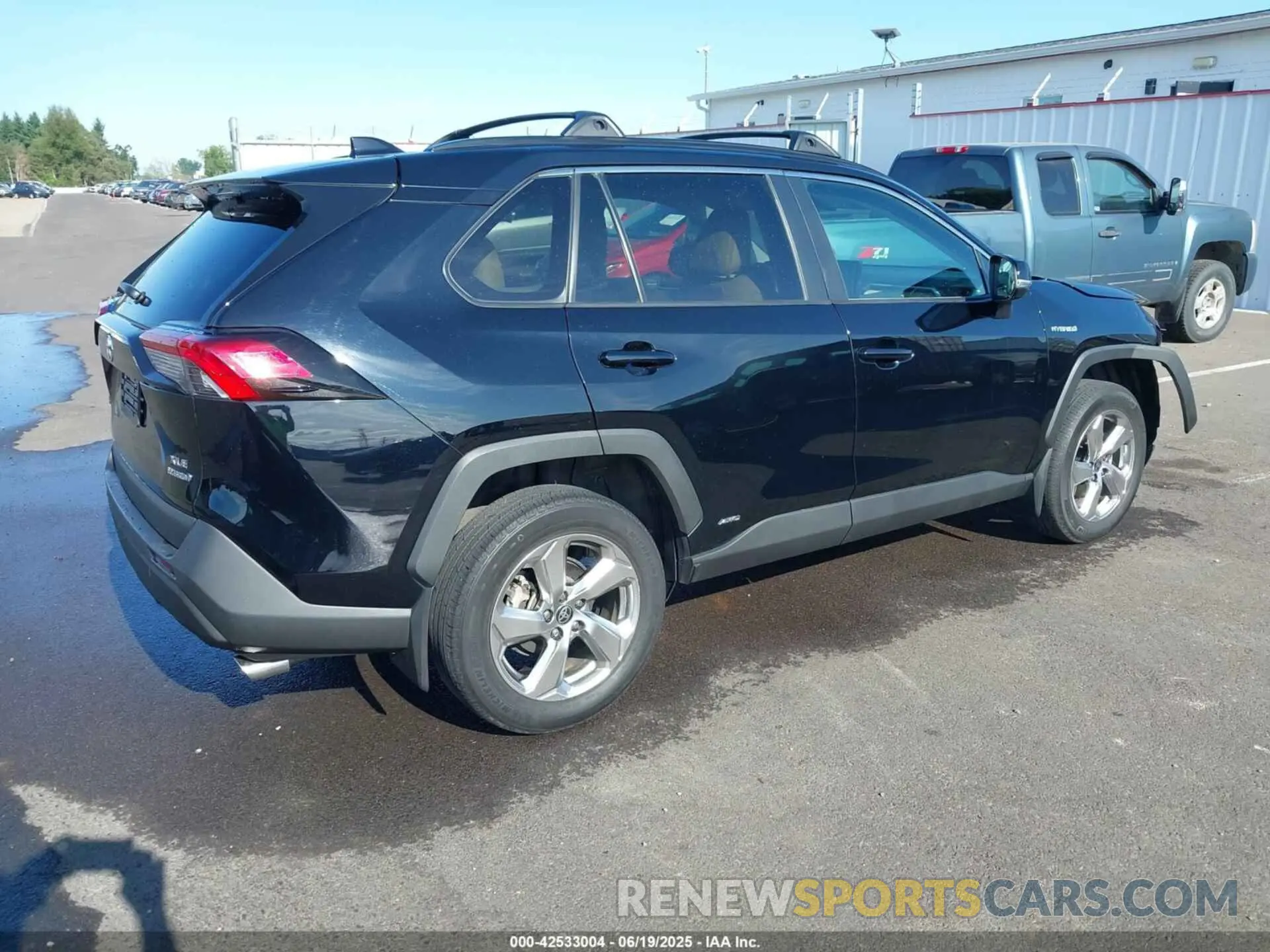 4 fotografías del automóvil dañado 4T3B6RFVXMU040585 TOYOTA RAV4 HYBRID 2021