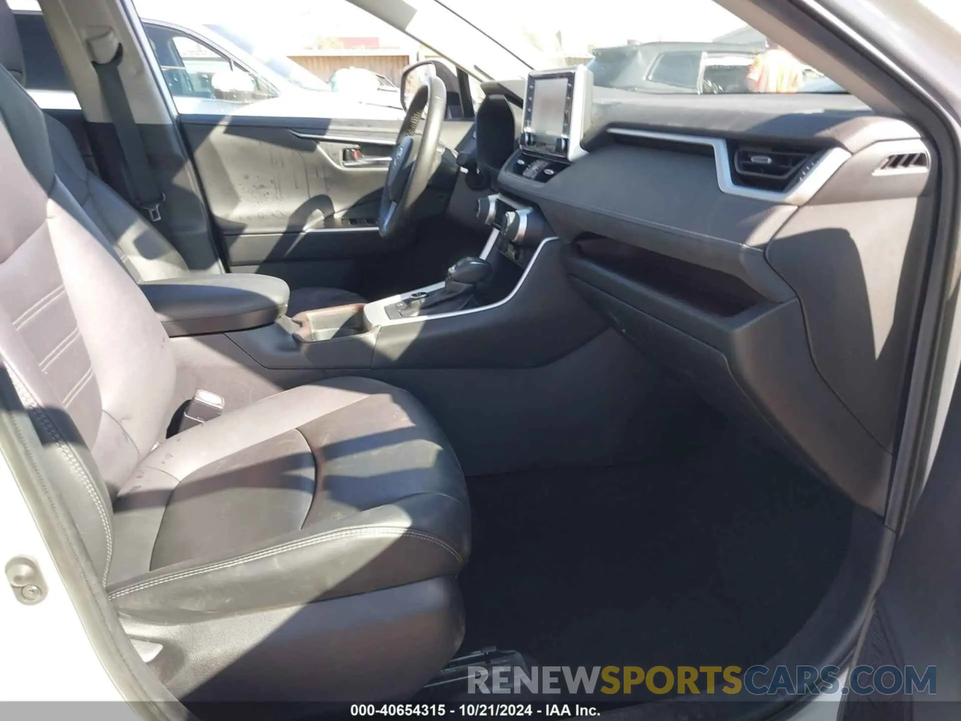 5 fotografías del automóvil dañado 4T3D6RFV8MU044546 TOYOTA RAV4 HYBRID 2021