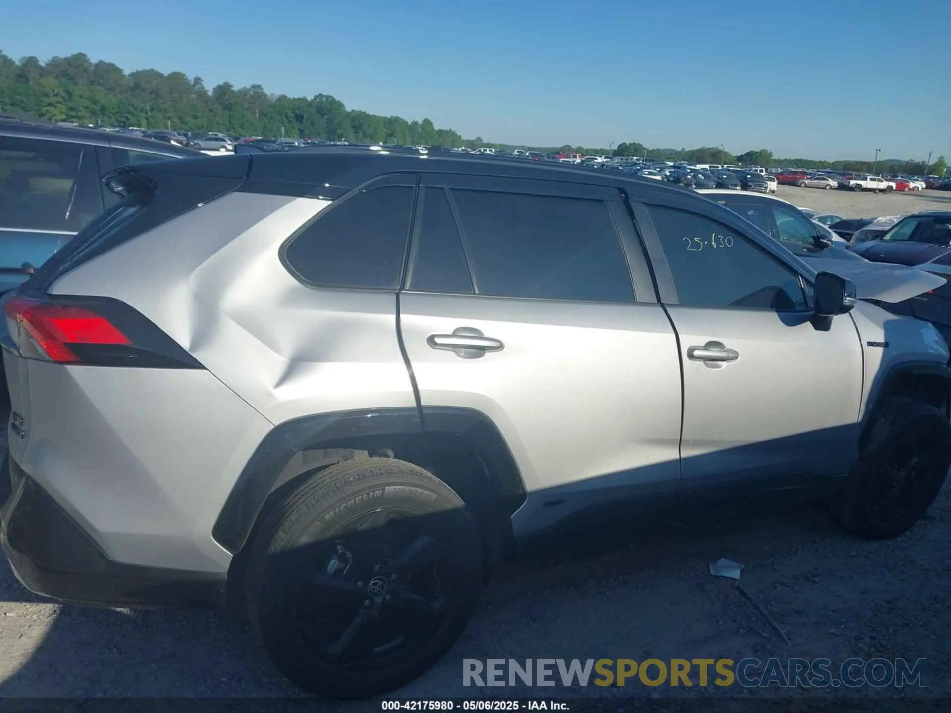 14 fotografías del automóvil dañado 4T3E6RFV3MU055183 TOYOTA RAV4 HYBRID 2021