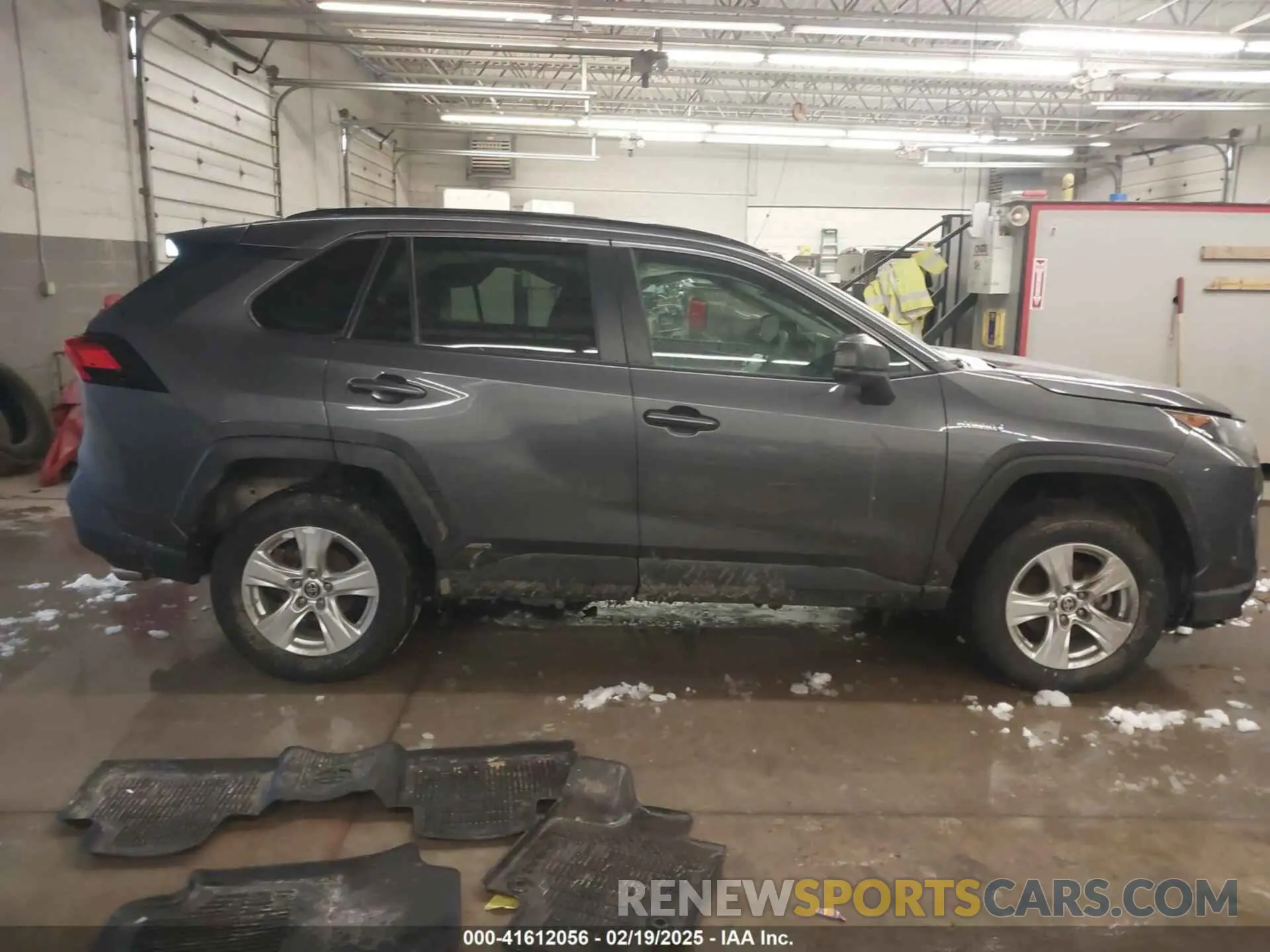 13 fotografías del automóvil dañado 4T3LWRFV1MU047476 TOYOTA RAV4 HYBRID 2021