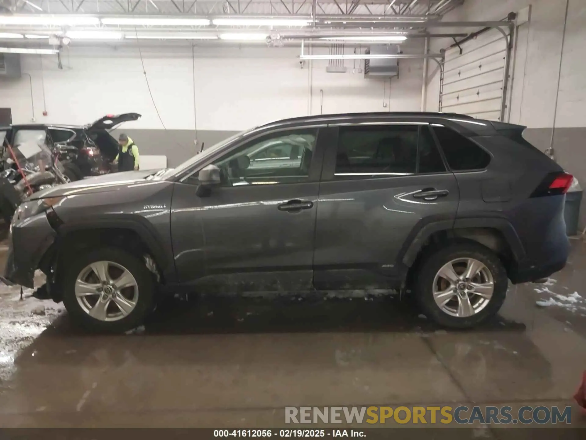 14 fotografías del automóvil dañado 4T3LWRFV1MU047476 TOYOTA RAV4 HYBRID 2021