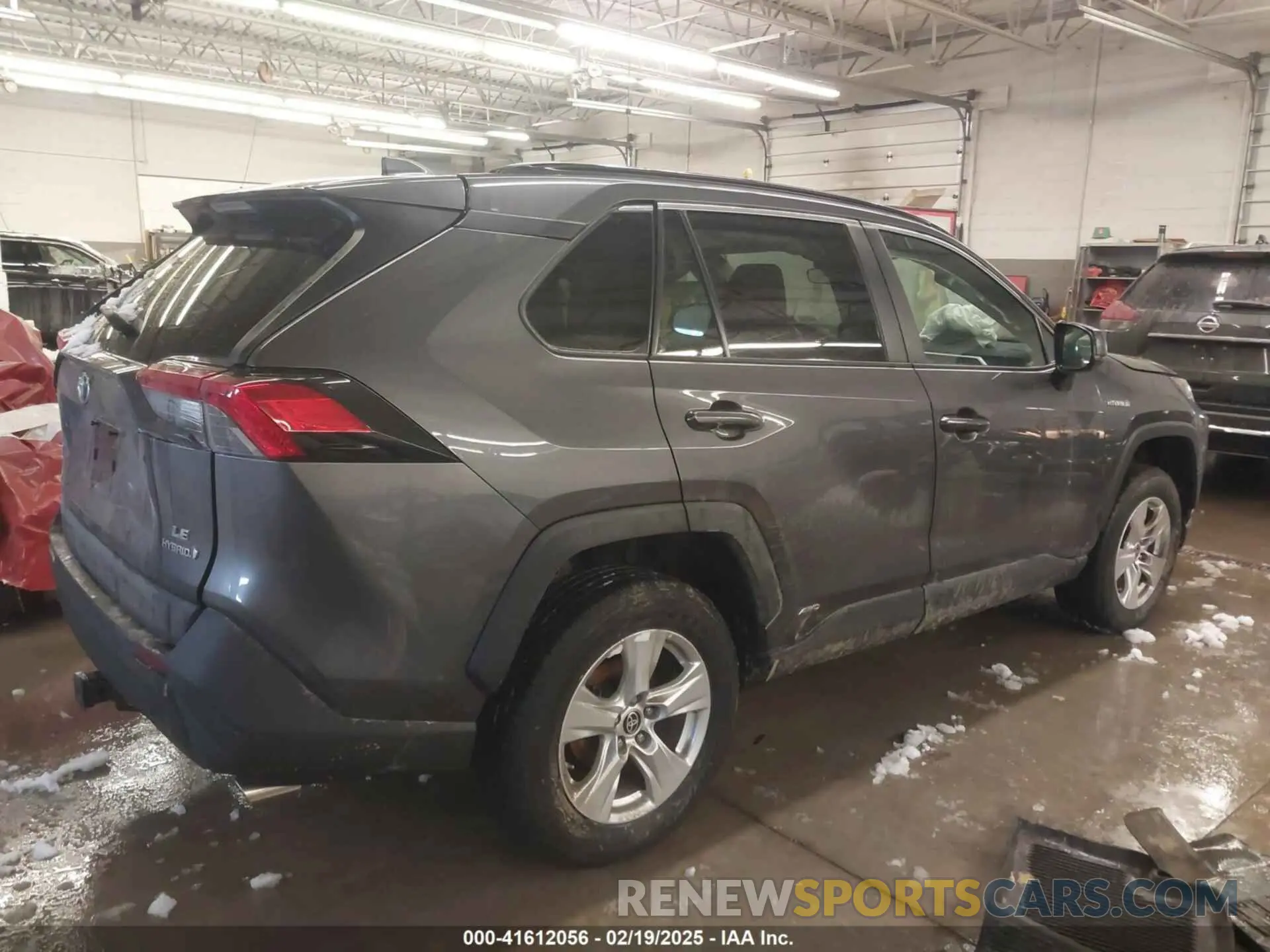 4 fotografías del automóvil dañado 4T3LWRFV1MU047476 TOYOTA RAV4 HYBRID 2021