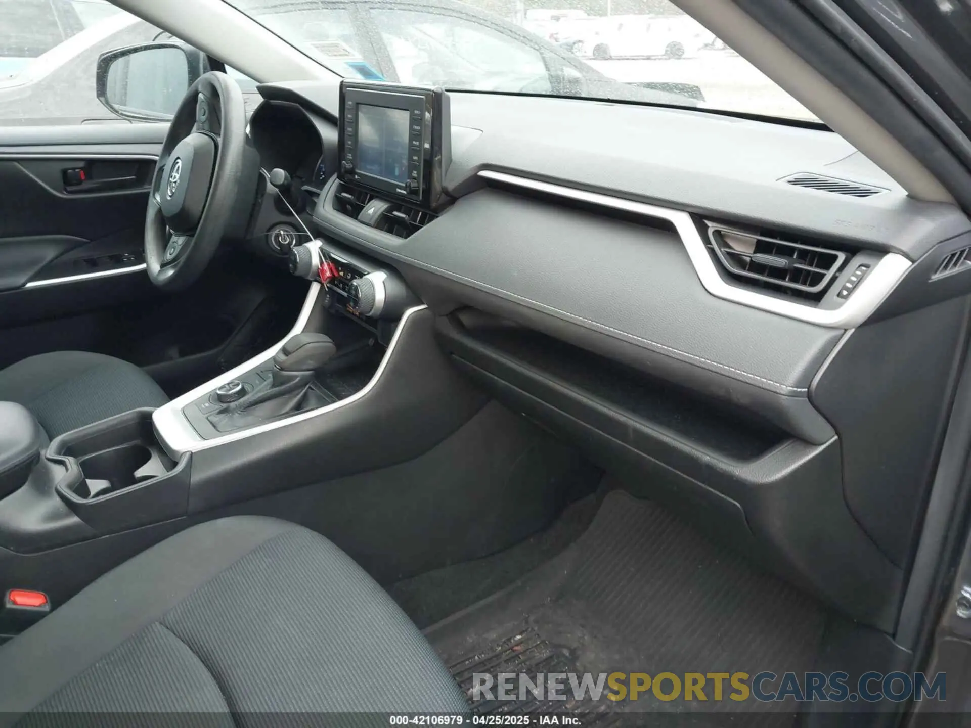 5 fotografías del automóvil dañado 4T3LWRFV3MU041338 TOYOTA RAV4 HYBRID 2021