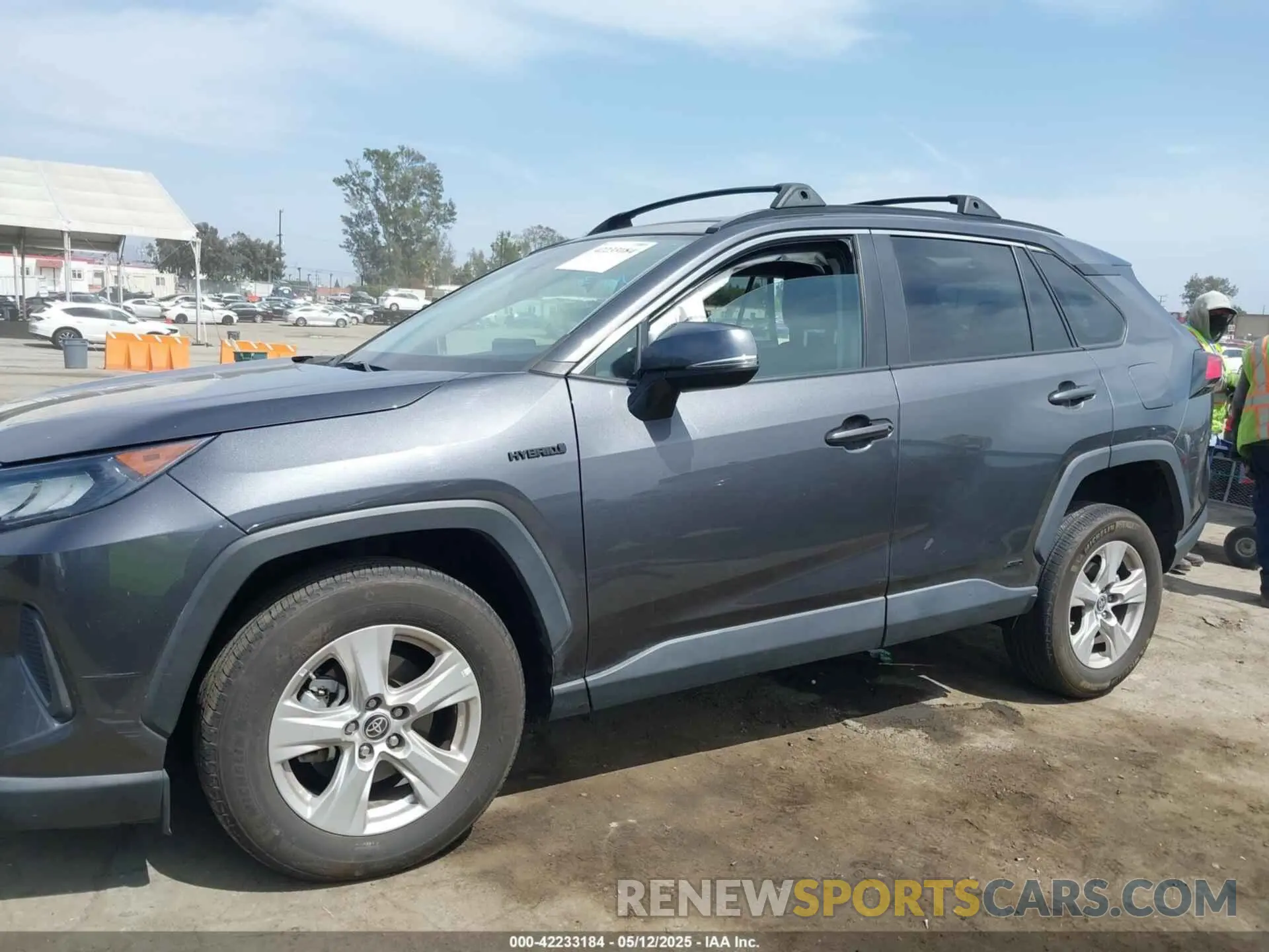 13 fotografías del automóvil dañado 4T3MWRFV3MU048813 TOYOTA RAV4 HYBRID 2021