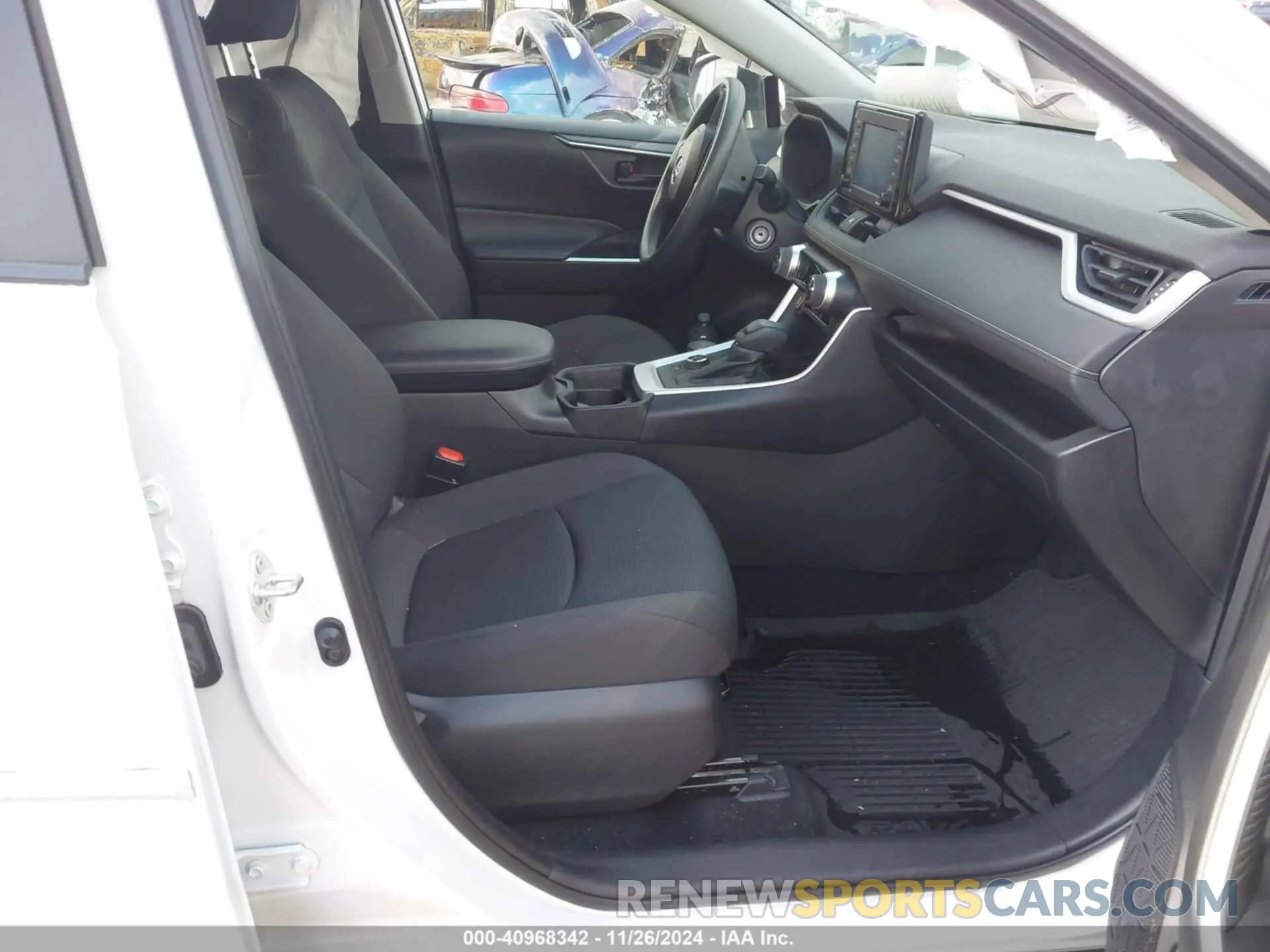 5 fotografías del automóvil dañado 4T3MWRFVXMU027229 TOYOTA RAV4 HYBRID 2021
