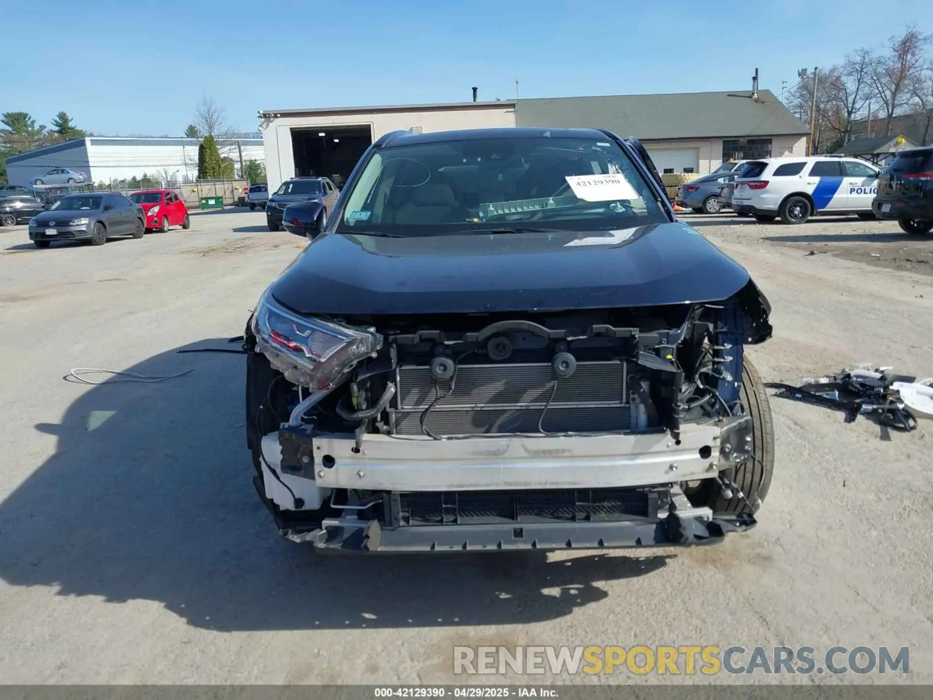 13 fotografías del automóvil dañado 4T3R6RFV2MU018403 TOYOTA RAV4 HYBRID 2021