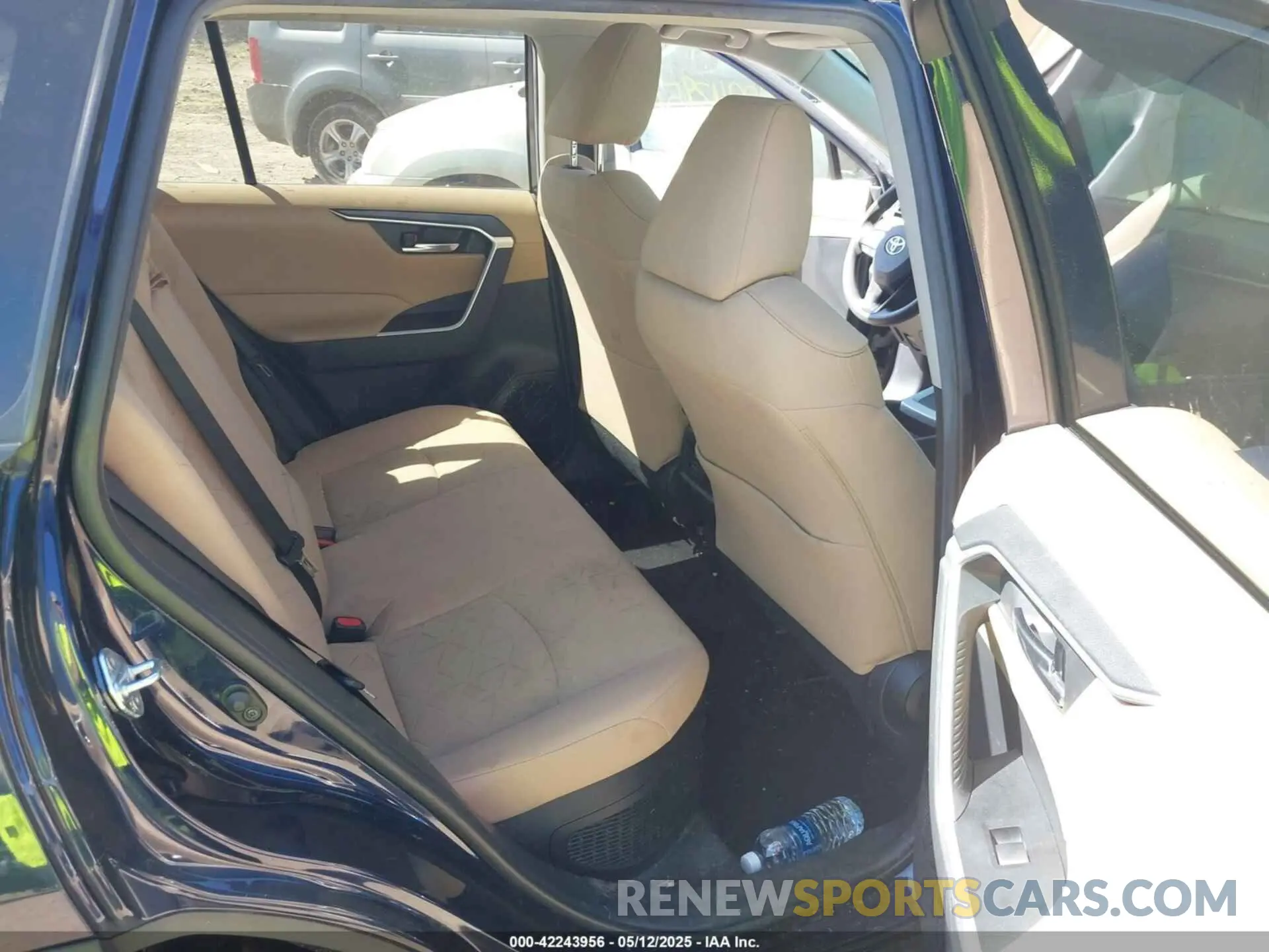 8 fotografías del automóvil dañado 4T3R6RFV4MU029452 TOYOTA RAV4 HYBRID 2021