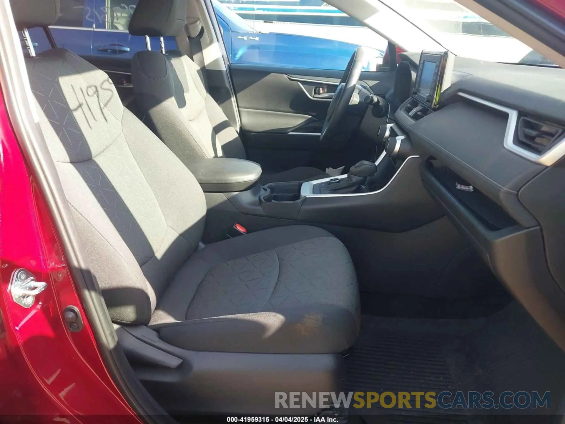 5 fotografías del automóvil dañado 4T3RWRFV0MU024121 TOYOTA RAV4 HYBRID 2021