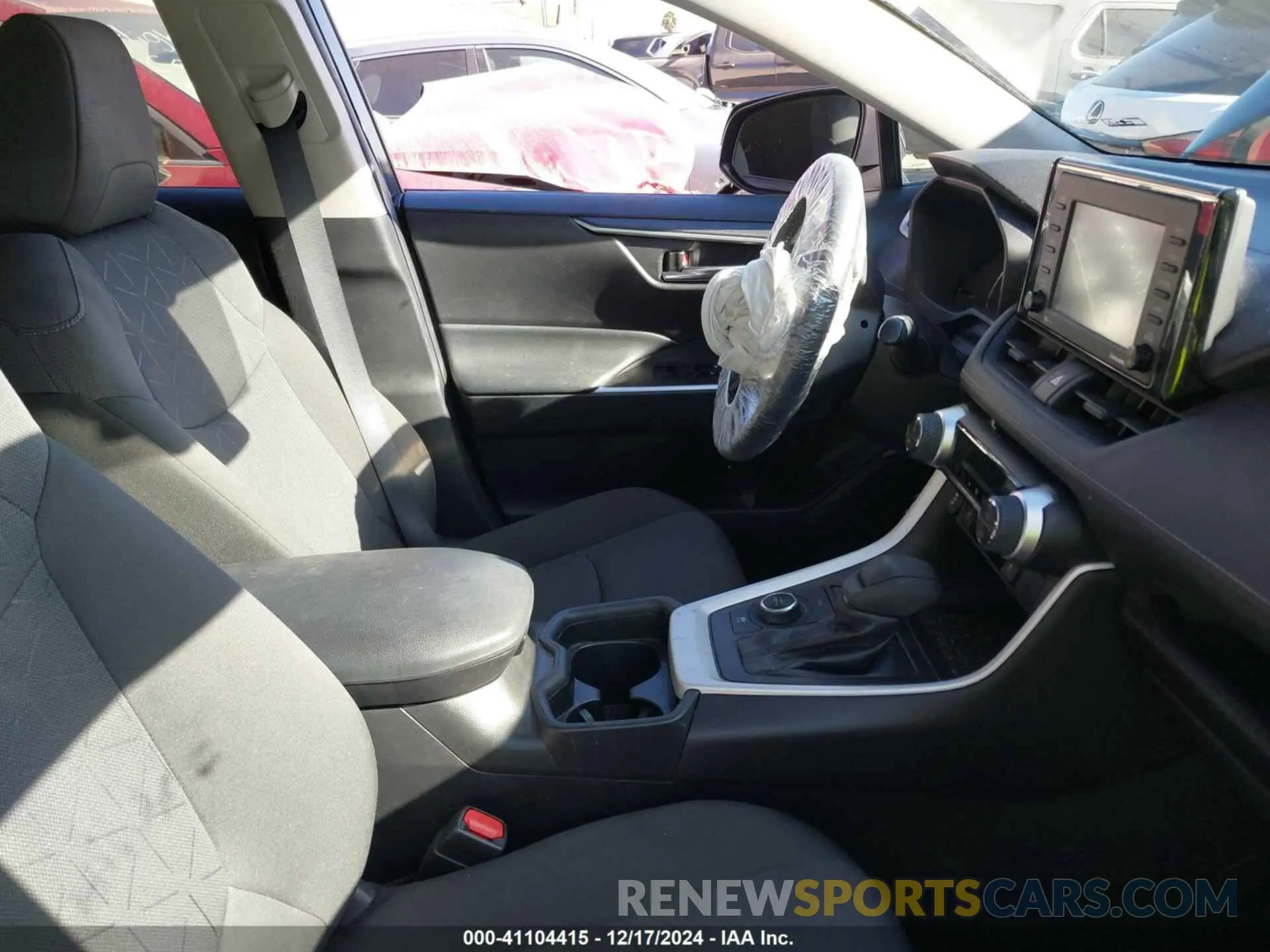 5 fotografías del automóvil dañado 4T3RWRFV0MU035149 TOYOTA RAV4 HYBRID 2021
