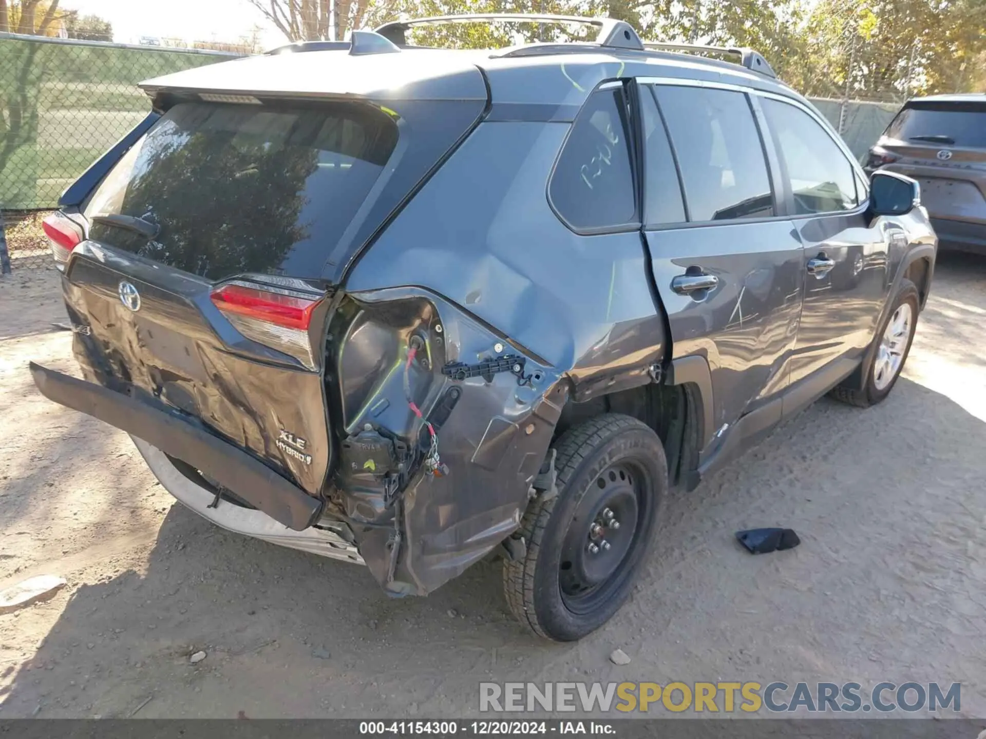 4 fotografías del automóvil dañado 4T3RWRFV1MU017694 TOYOTA RAV4 HYBRID 2021