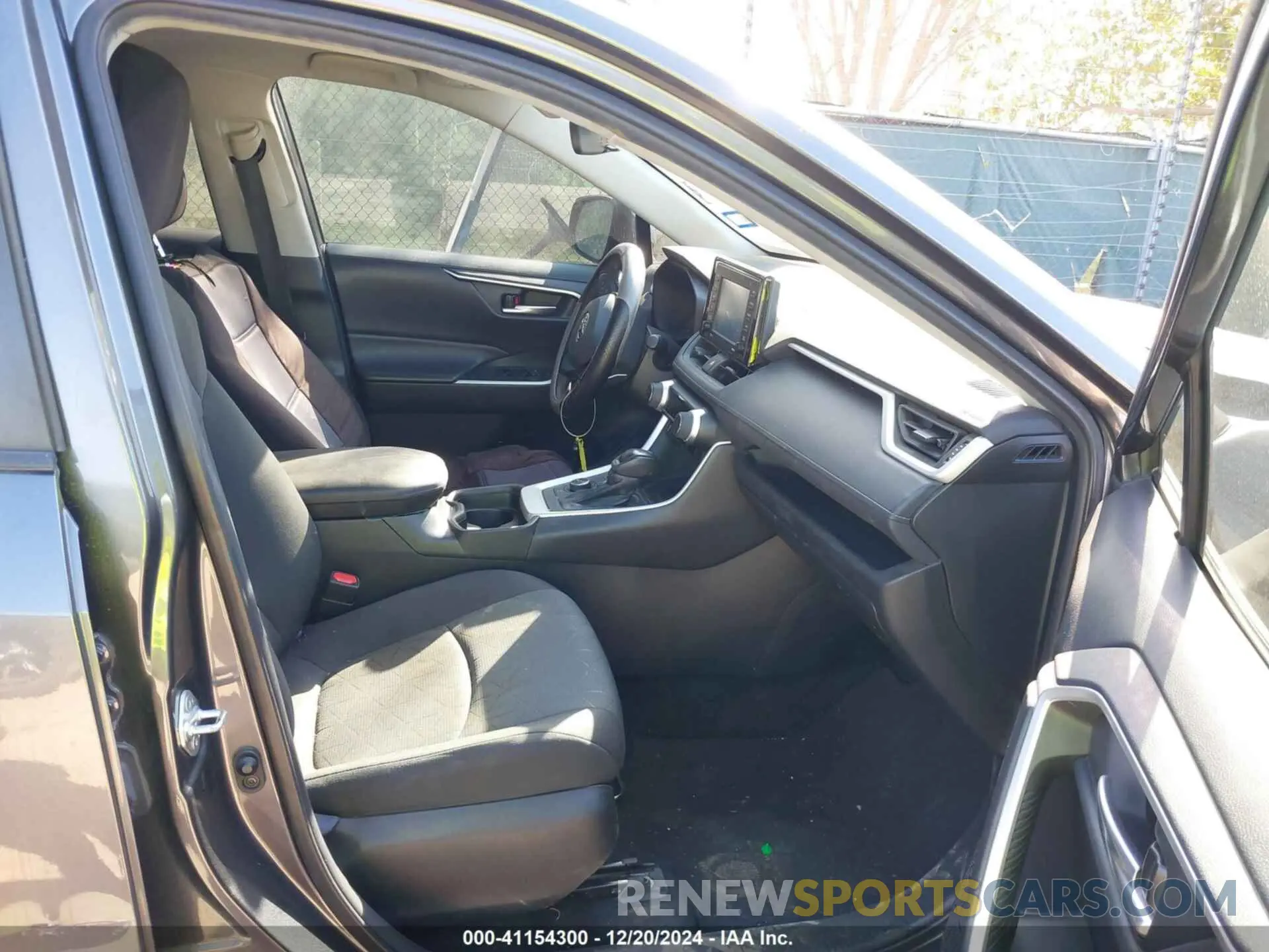 5 fotografías del automóvil dañado 4T3RWRFV1MU017694 TOYOTA RAV4 HYBRID 2021