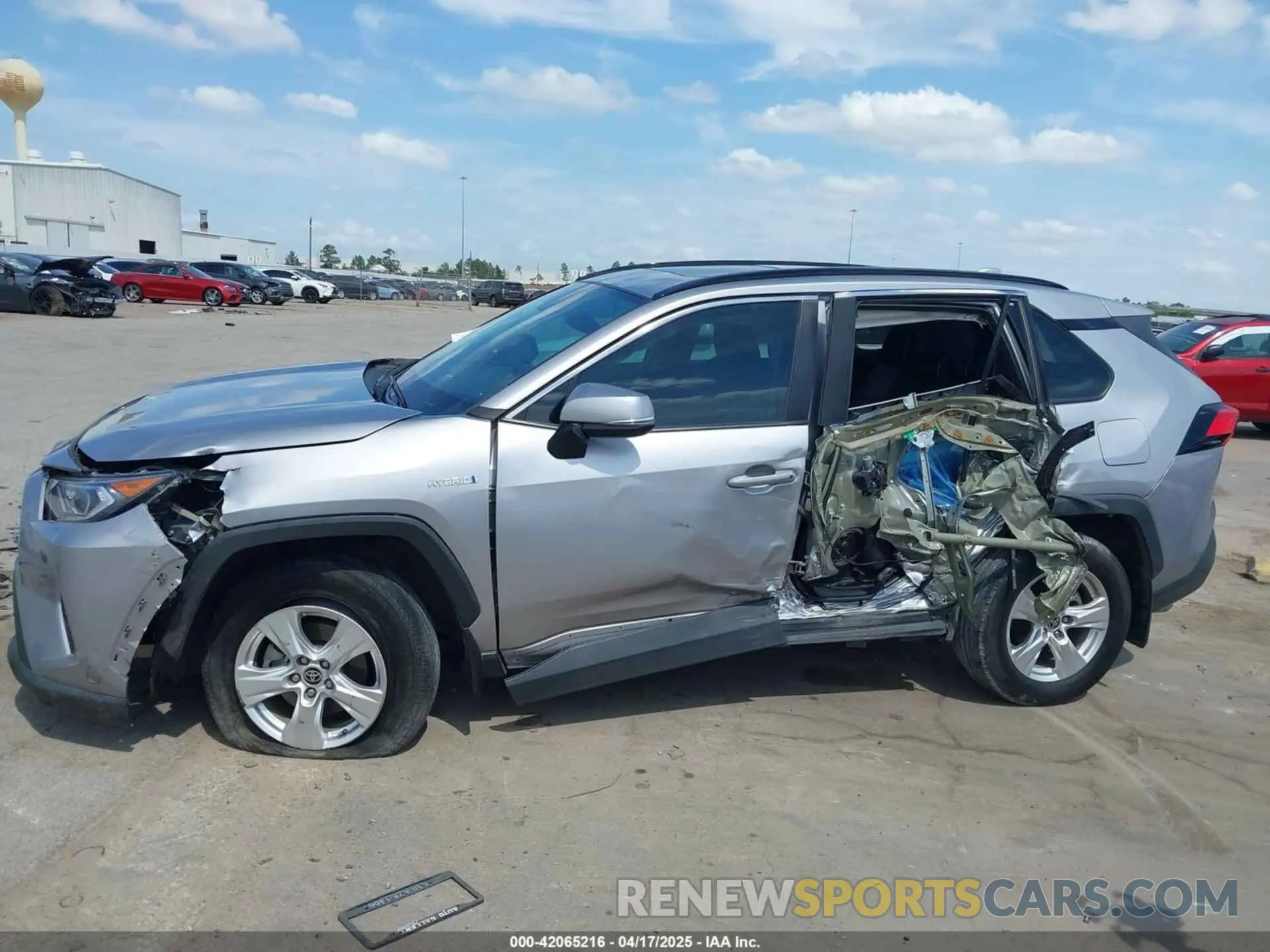 14 fotografías del automóvil dañado 4T3RWRFV1MU040120 TOYOTA RAV4 HYBRID 2021