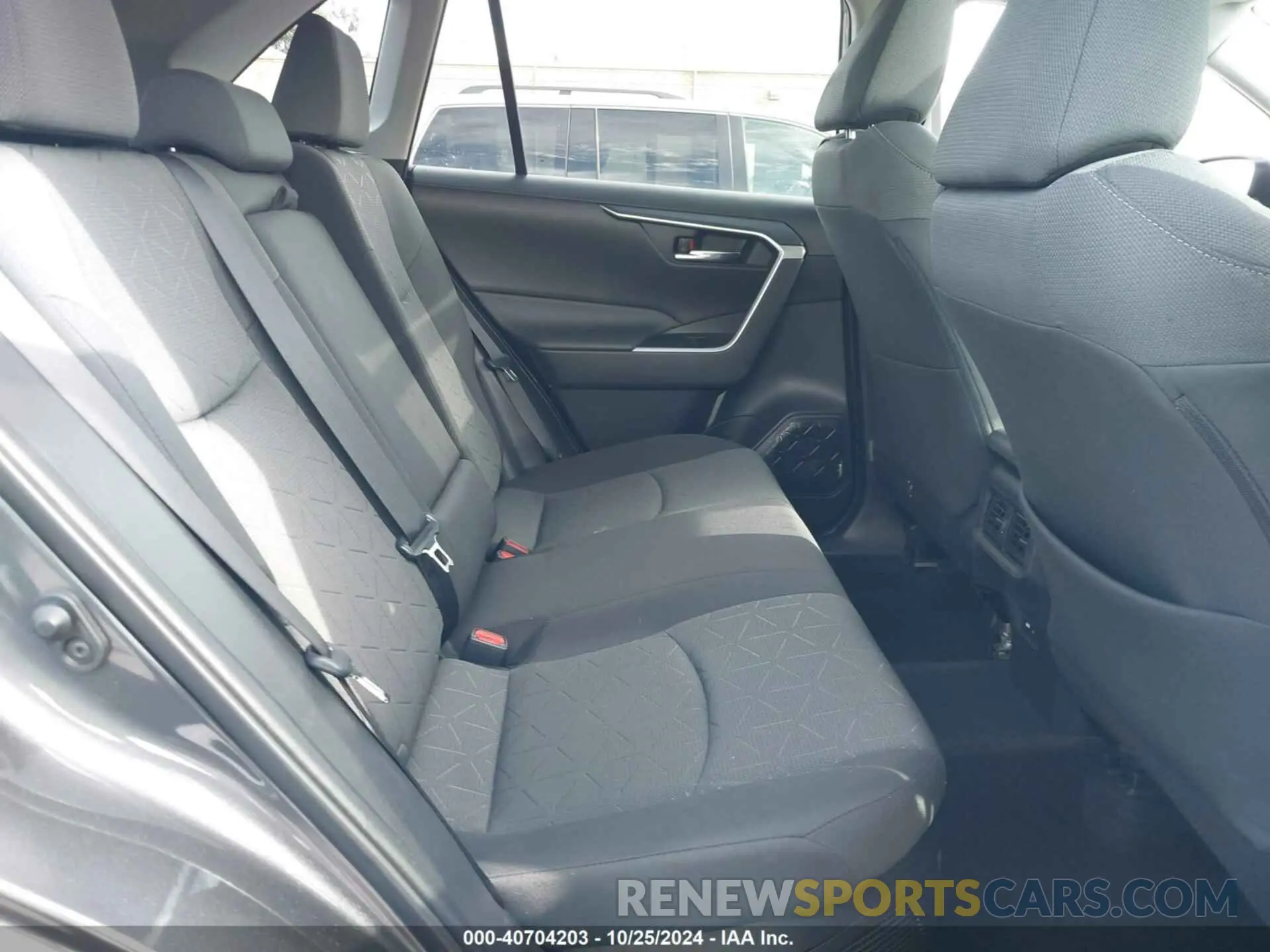 8 fotografías del automóvil dañado 4T3RWRFV2MU032981 TOYOTA RAV4 HYBRID 2021