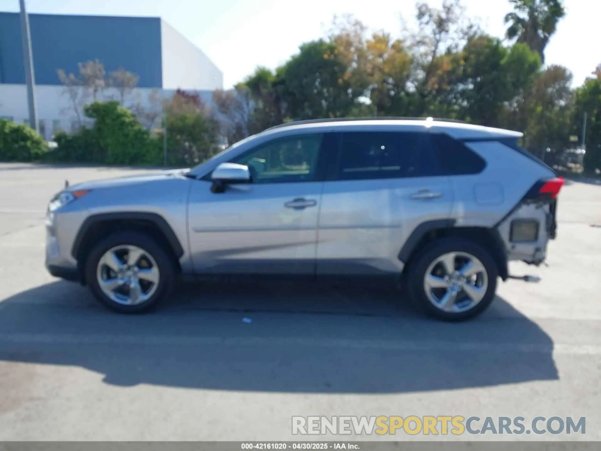 15 fotografías del automóvil dañado JTMB6RFV5MD015347 TOYOTA RAV4 HYBRID 2021