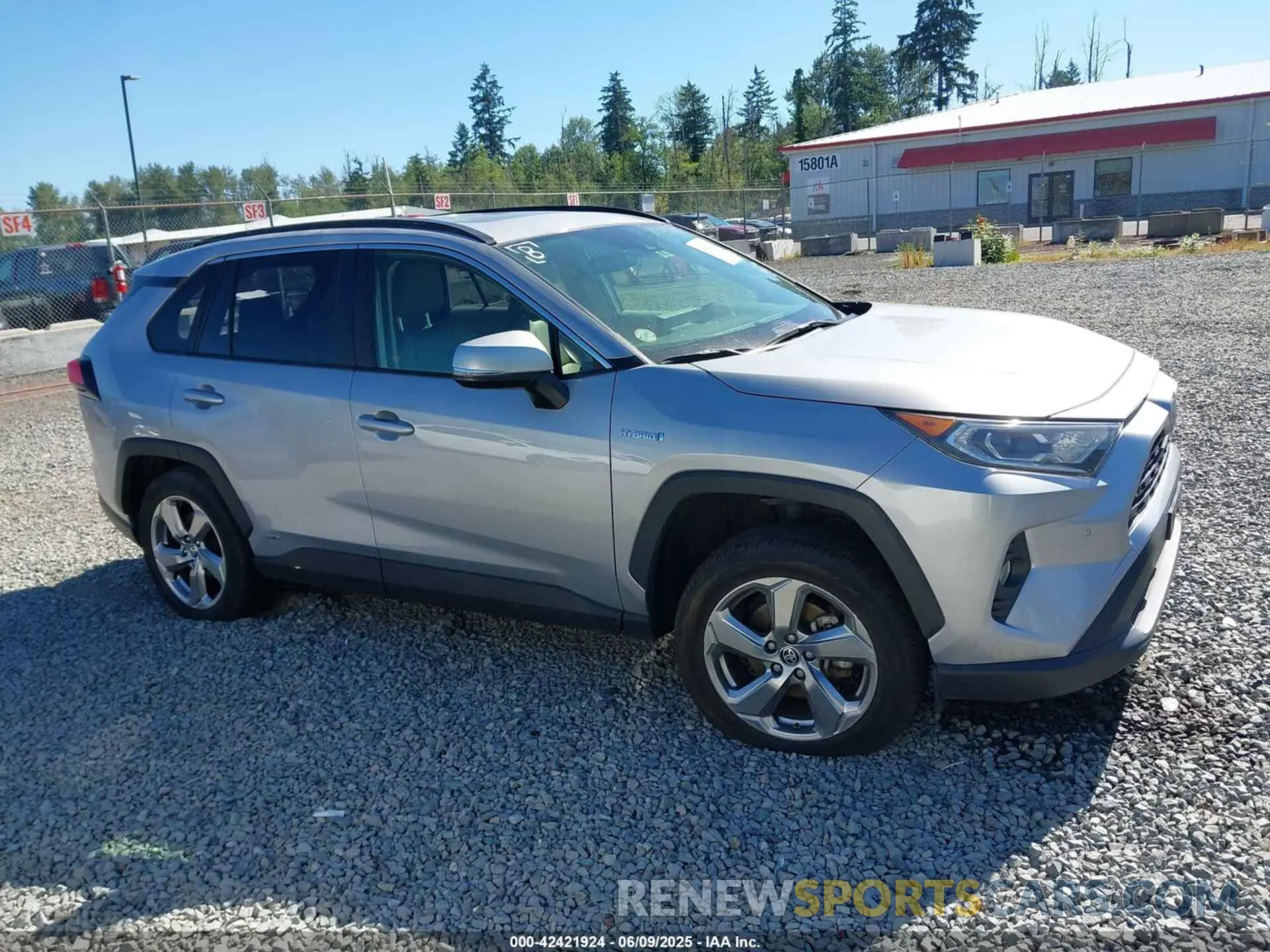 12 fotografías del automóvil dañado JTMB6RFV9MD020437 TOYOTA RAV4 HYBRID 2021