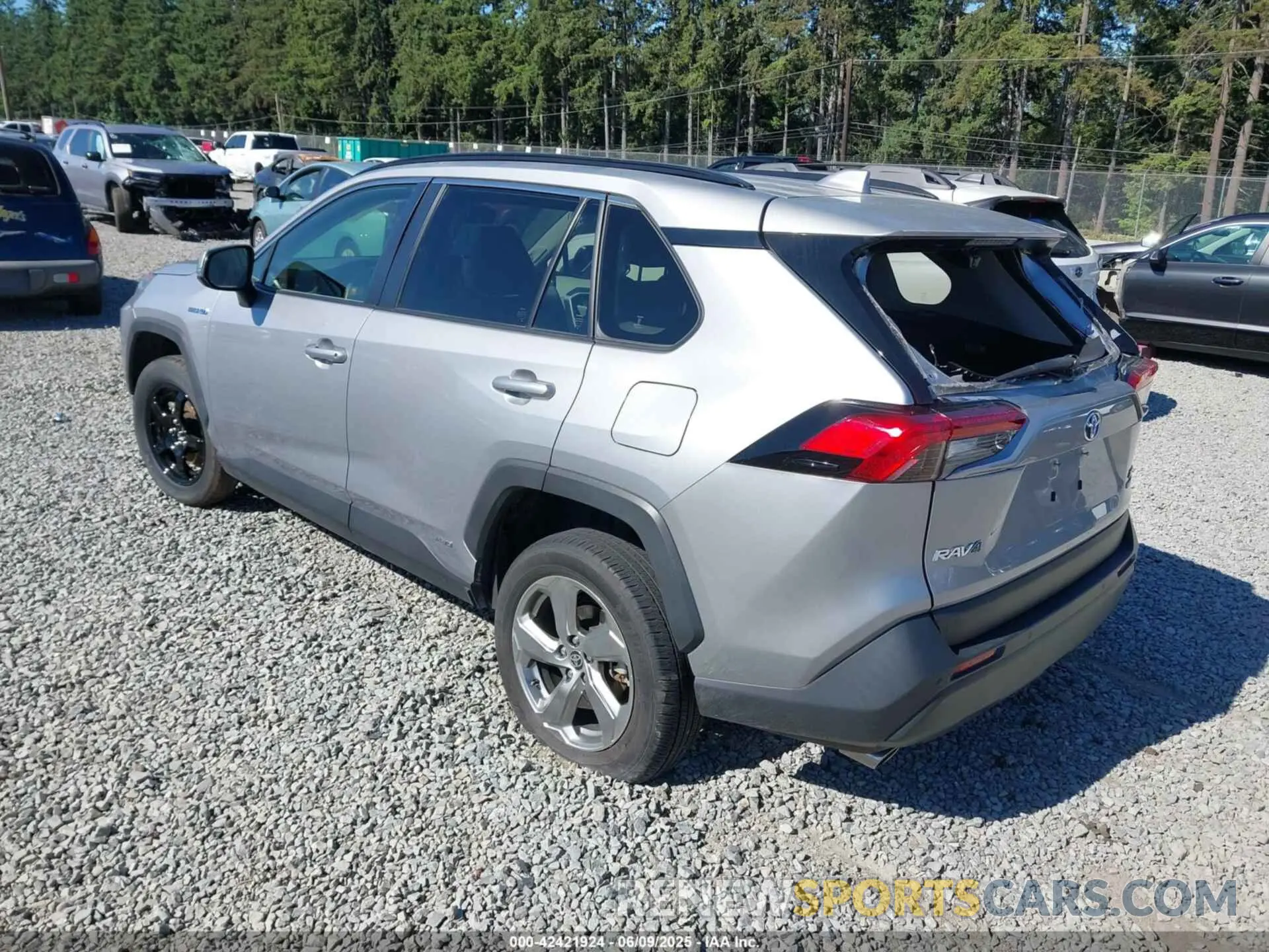 3 fotografías del automóvil dañado JTMB6RFV9MD020437 TOYOTA RAV4 HYBRID 2021