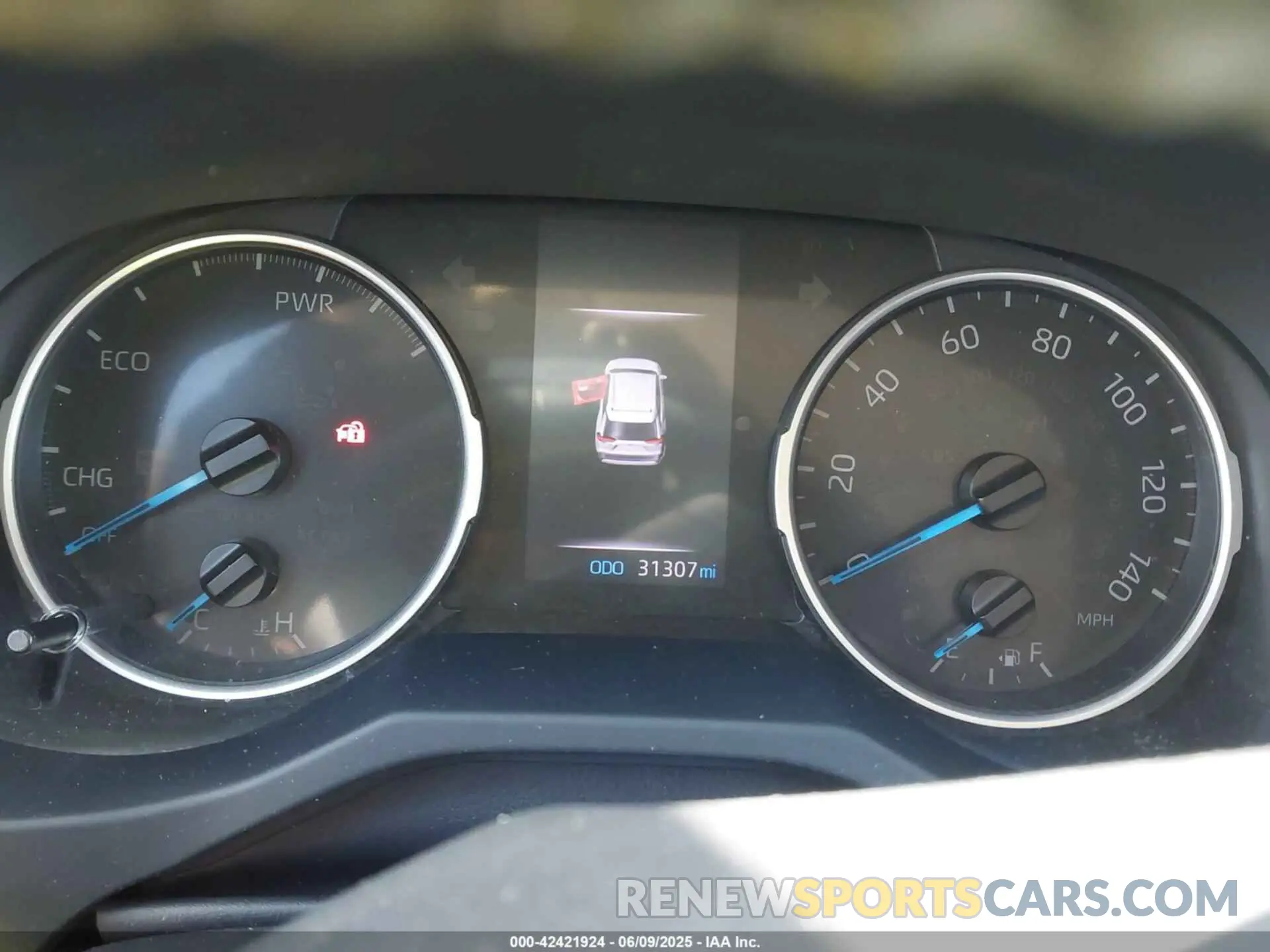 7 fotografías del automóvil dañado JTMB6RFV9MD020437 TOYOTA RAV4 HYBRID 2021