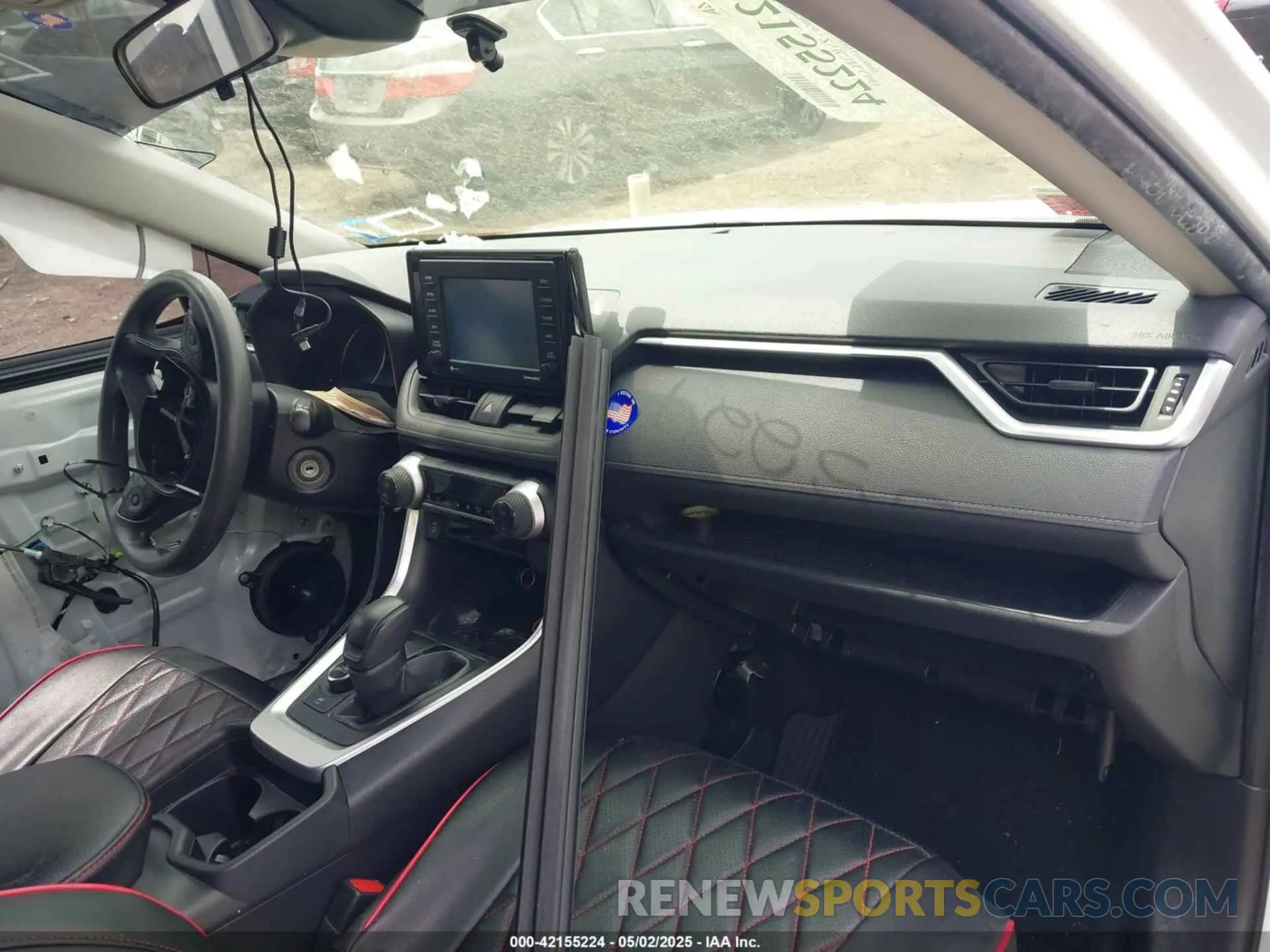 5 fotografías del automóvil dañado JTMLWRFV3MD114964 TOYOTA RAV4 HYBRID 2021