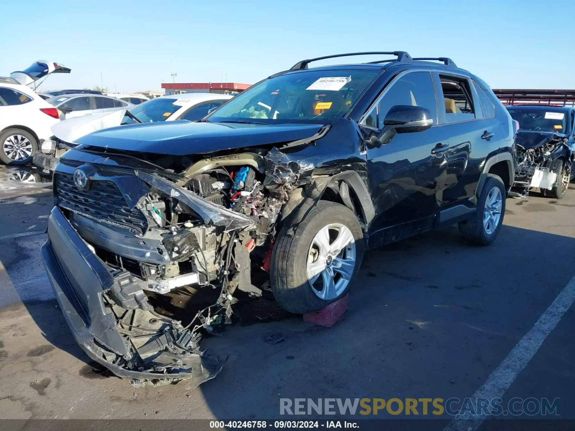 2 fotografías del automóvil dañado JTMRWRFV3MD125103 TOYOTA RAV4 HYBRID 2021
