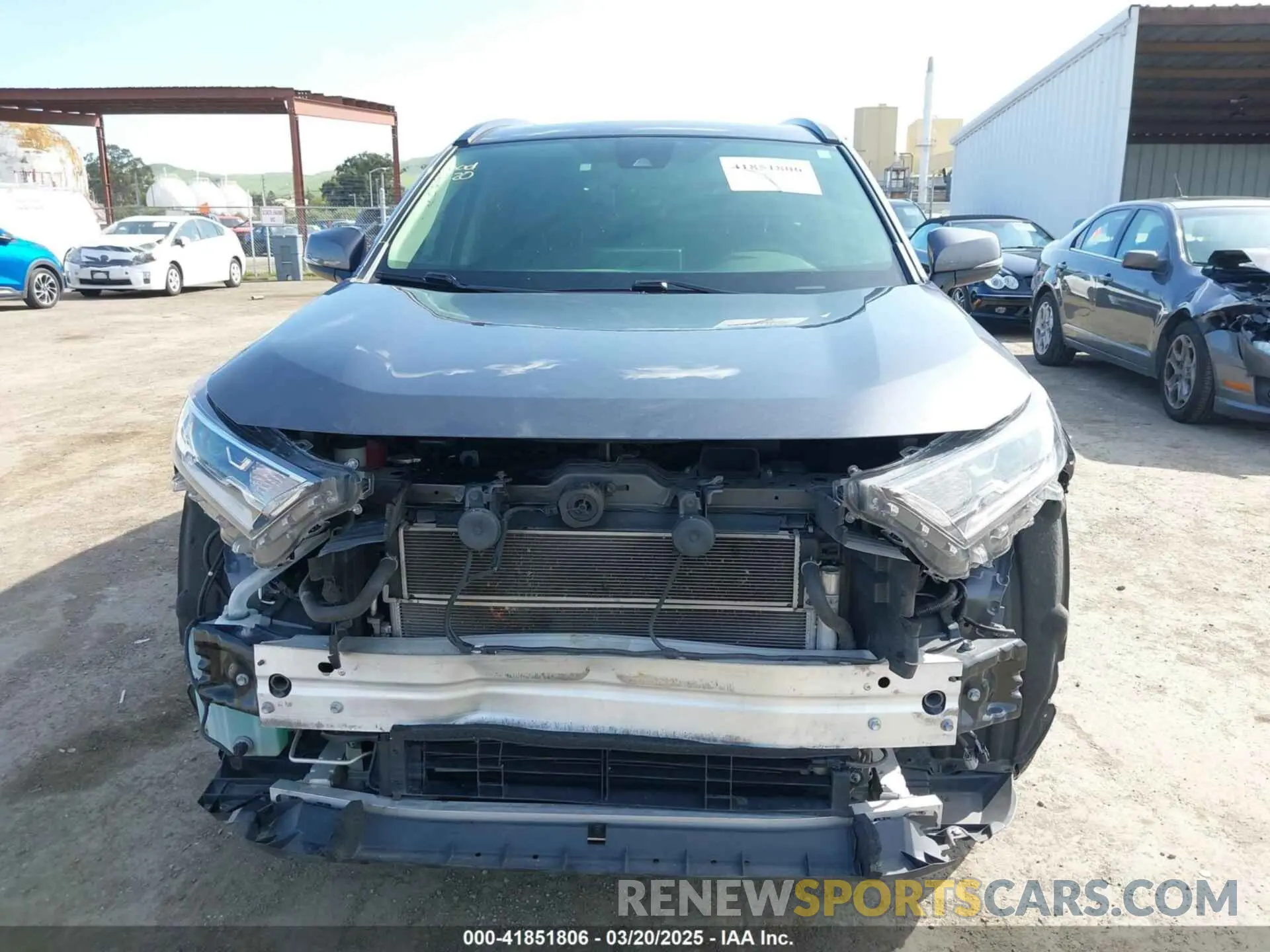 13 fotografías del automóvil dañado JTMRWRFV4MD129757 TOYOTA RAV4 HYBRID 2021