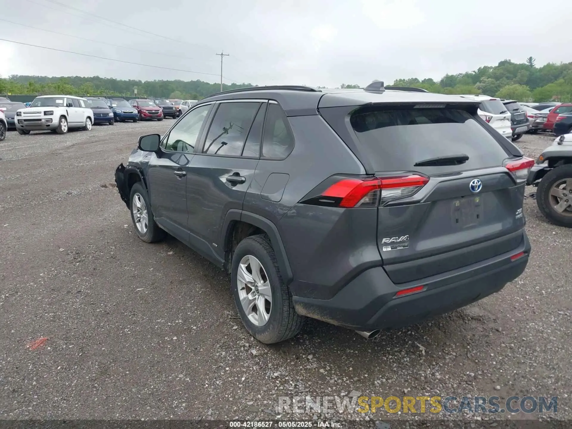 3 fotografías del automóvil dañado JTMRWRFV6MD127279 TOYOTA RAV4 HYBRID 2021