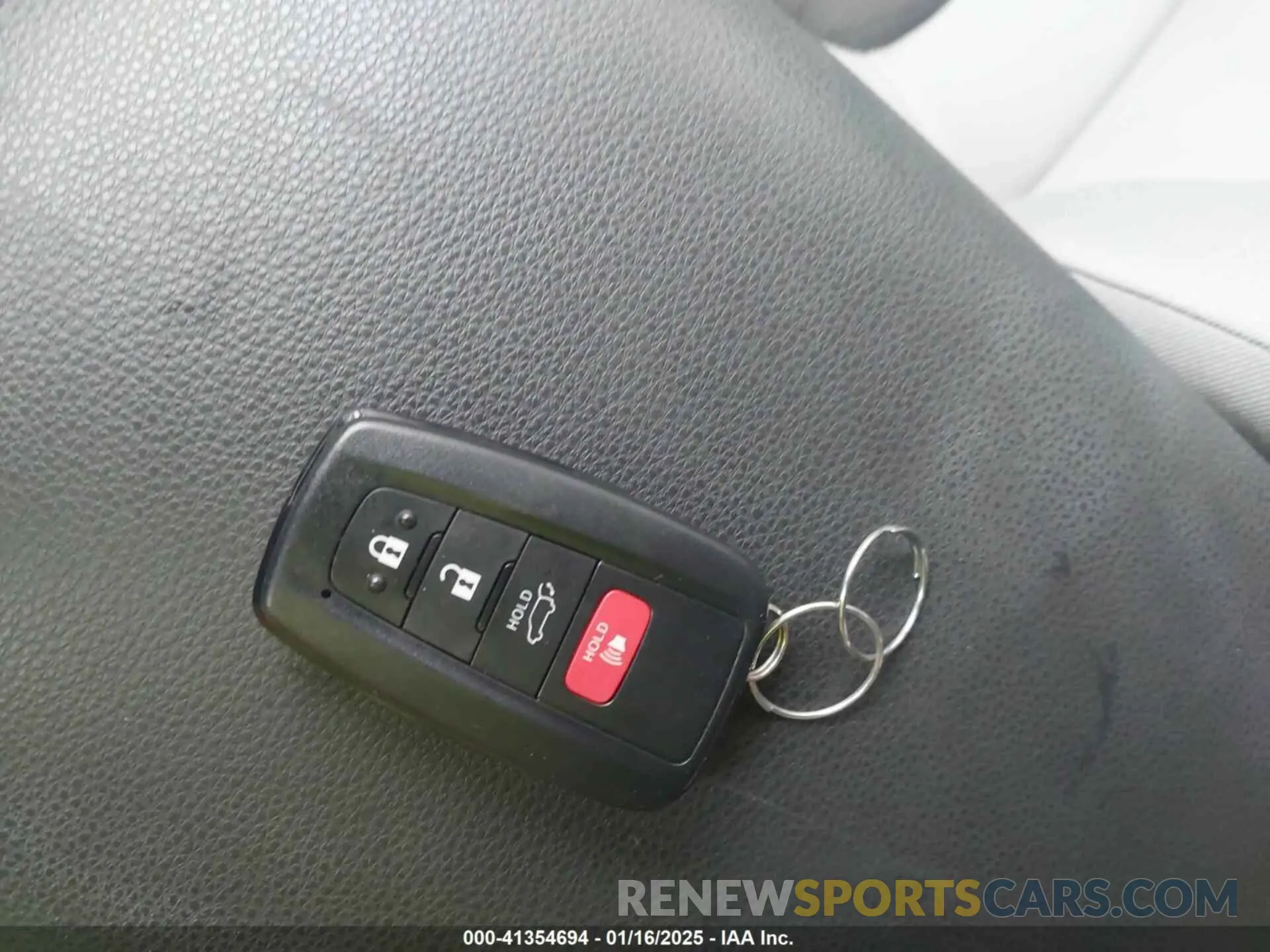 11 fotografías del automóvil dañado JTMRWRFV8MD123198 TOYOTA RAV4 HYBRID 2021