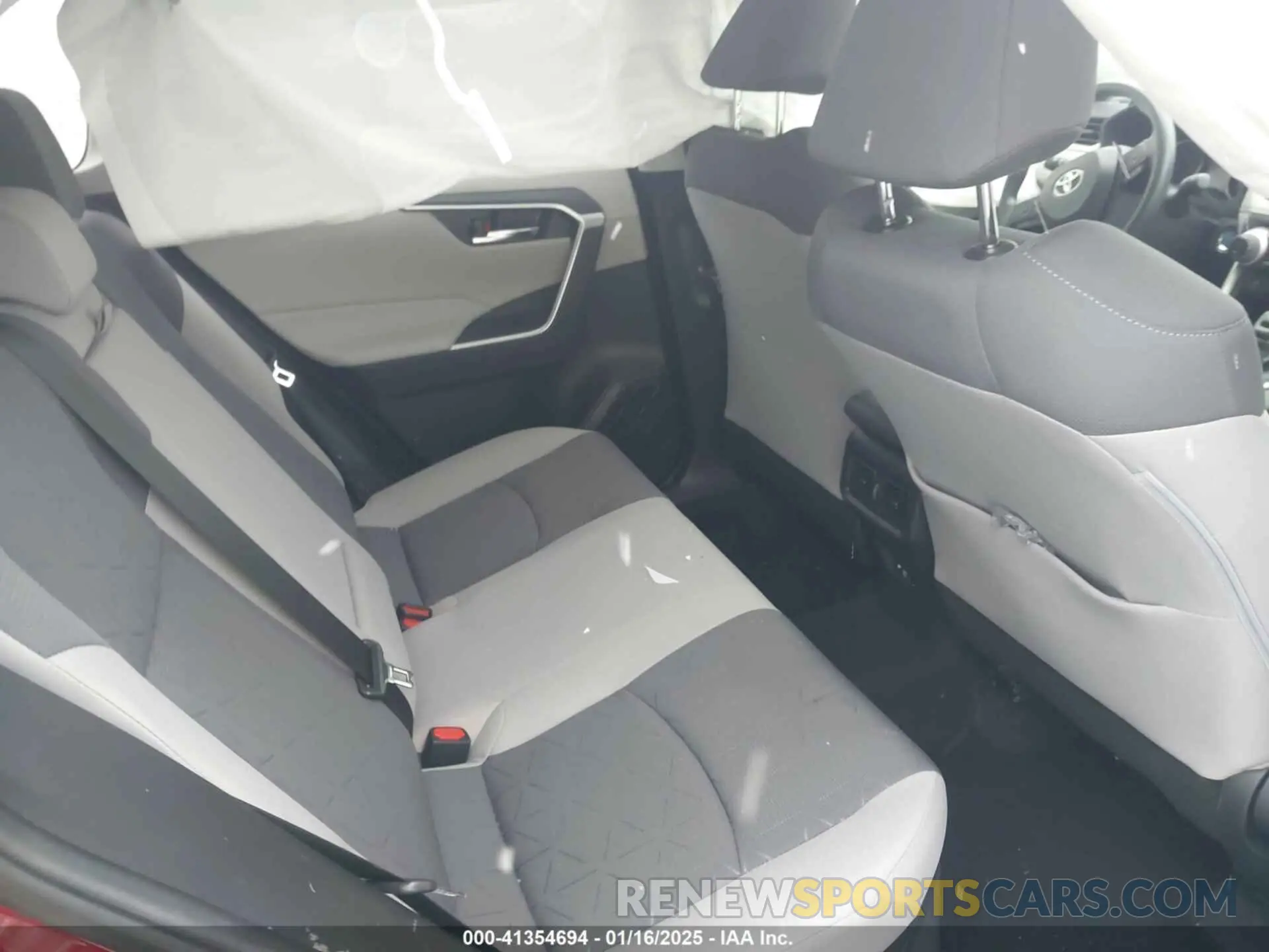 8 fotografías del automóvil dañado JTMRWRFV8MD123198 TOYOTA RAV4 HYBRID 2021