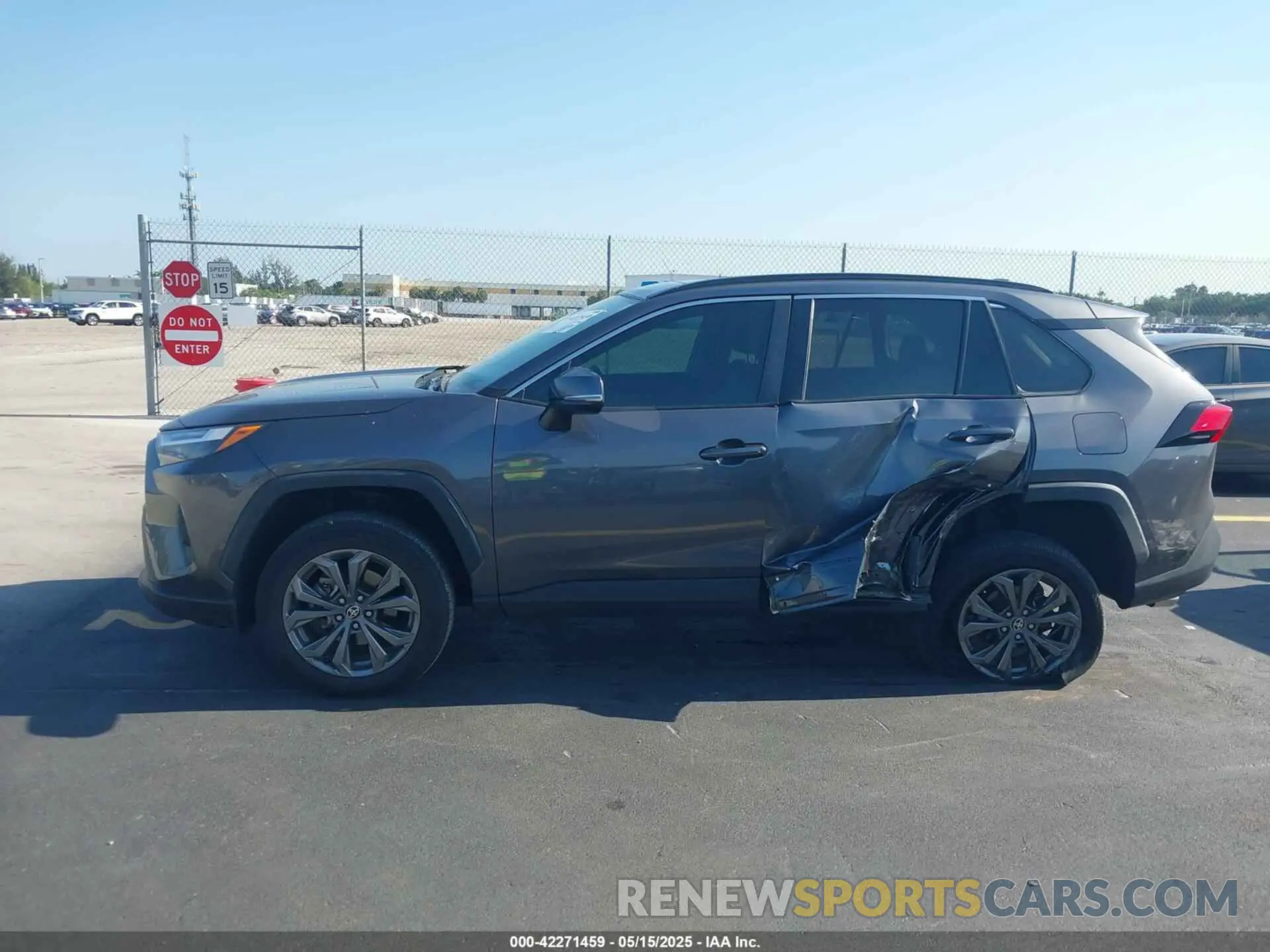 14 fotografías del automóvil dañado 2T3B6RFV5NW037465 TOYOTA RAV4 HYBRID 2022