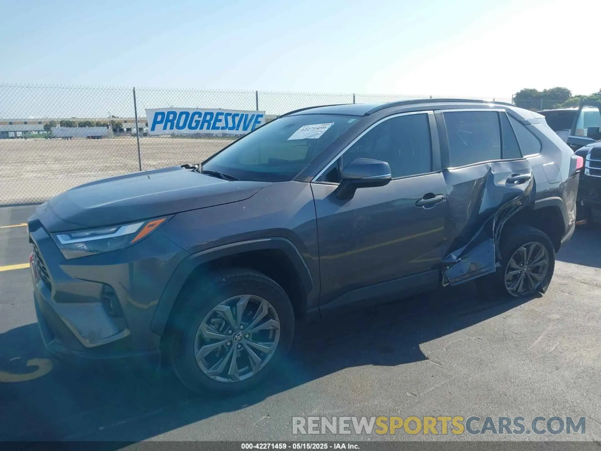 2 fotografías del automóvil dañado 2T3B6RFV5NW037465 TOYOTA RAV4 HYBRID 2022