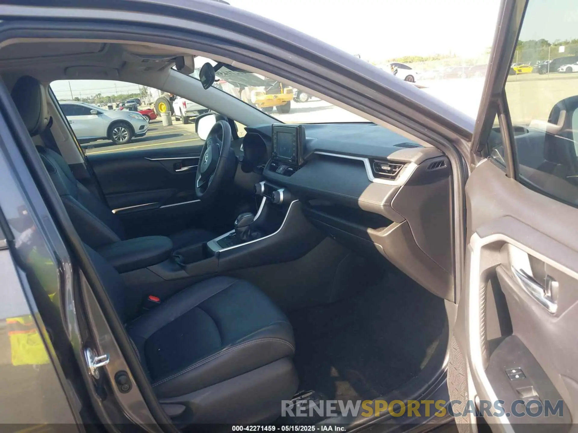 5 fotografías del automóvil dañado 2T3B6RFV5NW037465 TOYOTA RAV4 HYBRID 2022