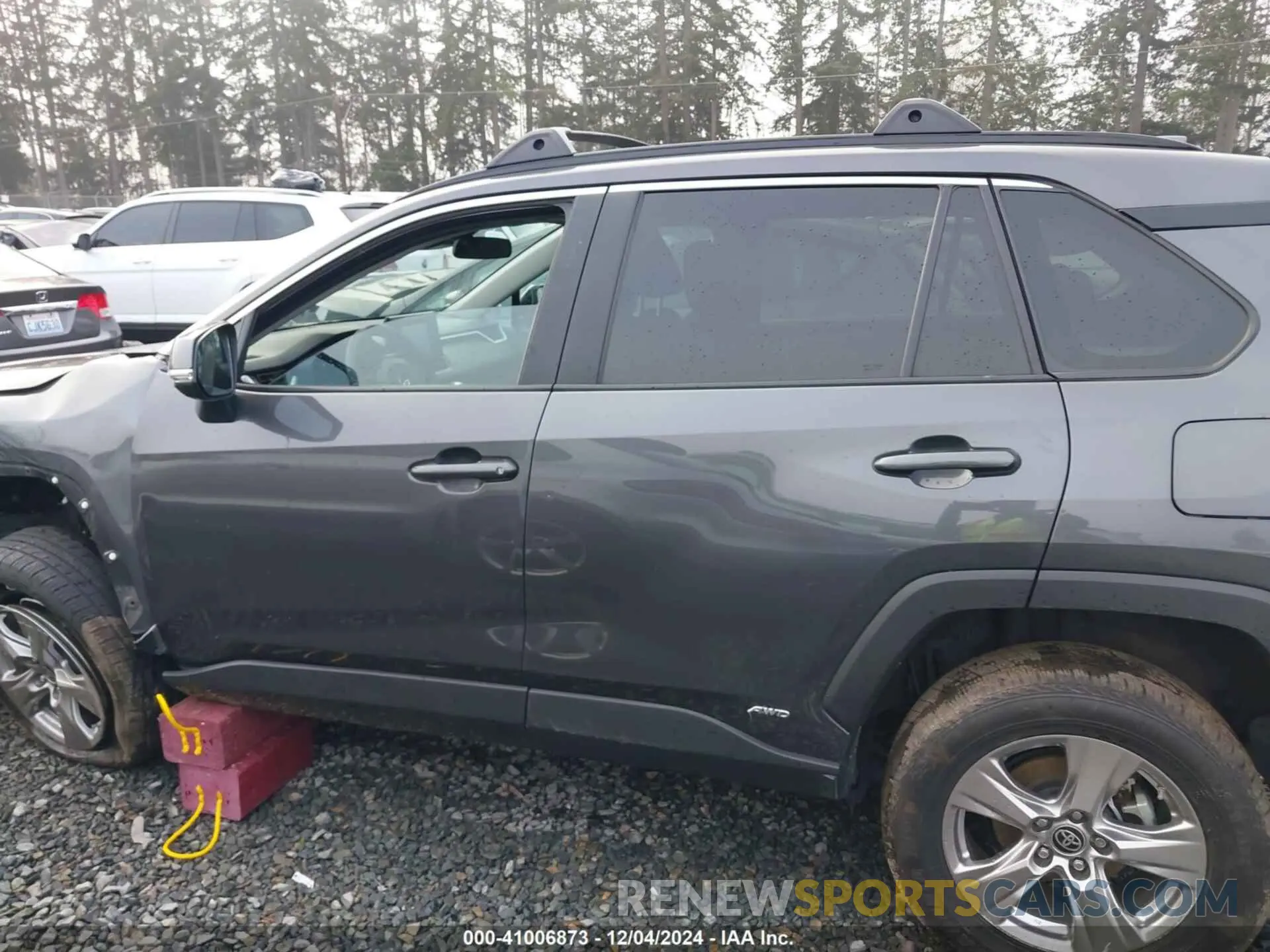 14 fotografías del automóvil dañado 2T3MWRFV3NW130123 TOYOTA RAV4 HYBRID 2022