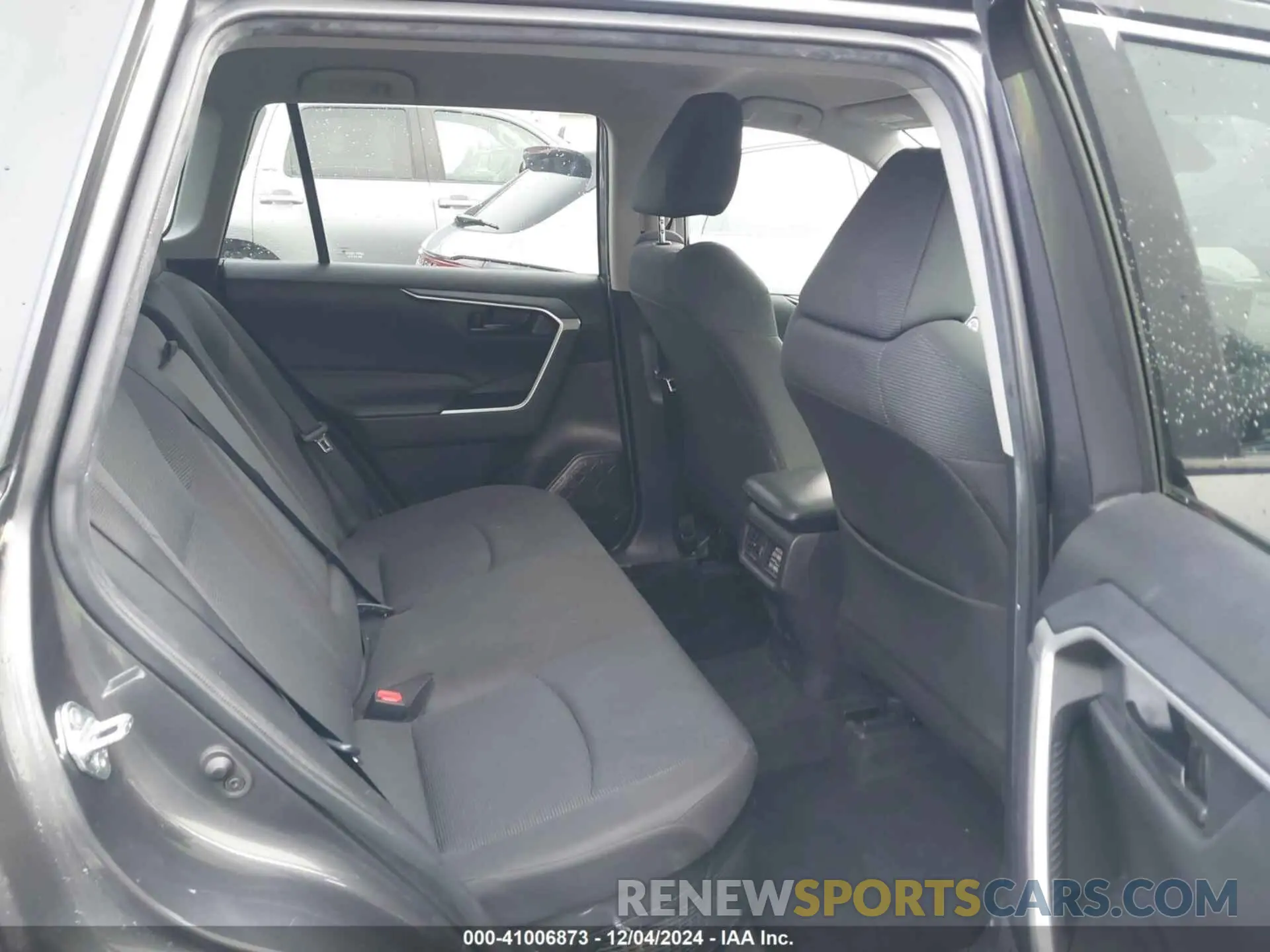 8 fotografías del automóvil dañado 2T3MWRFV3NW130123 TOYOTA RAV4 HYBRID 2022