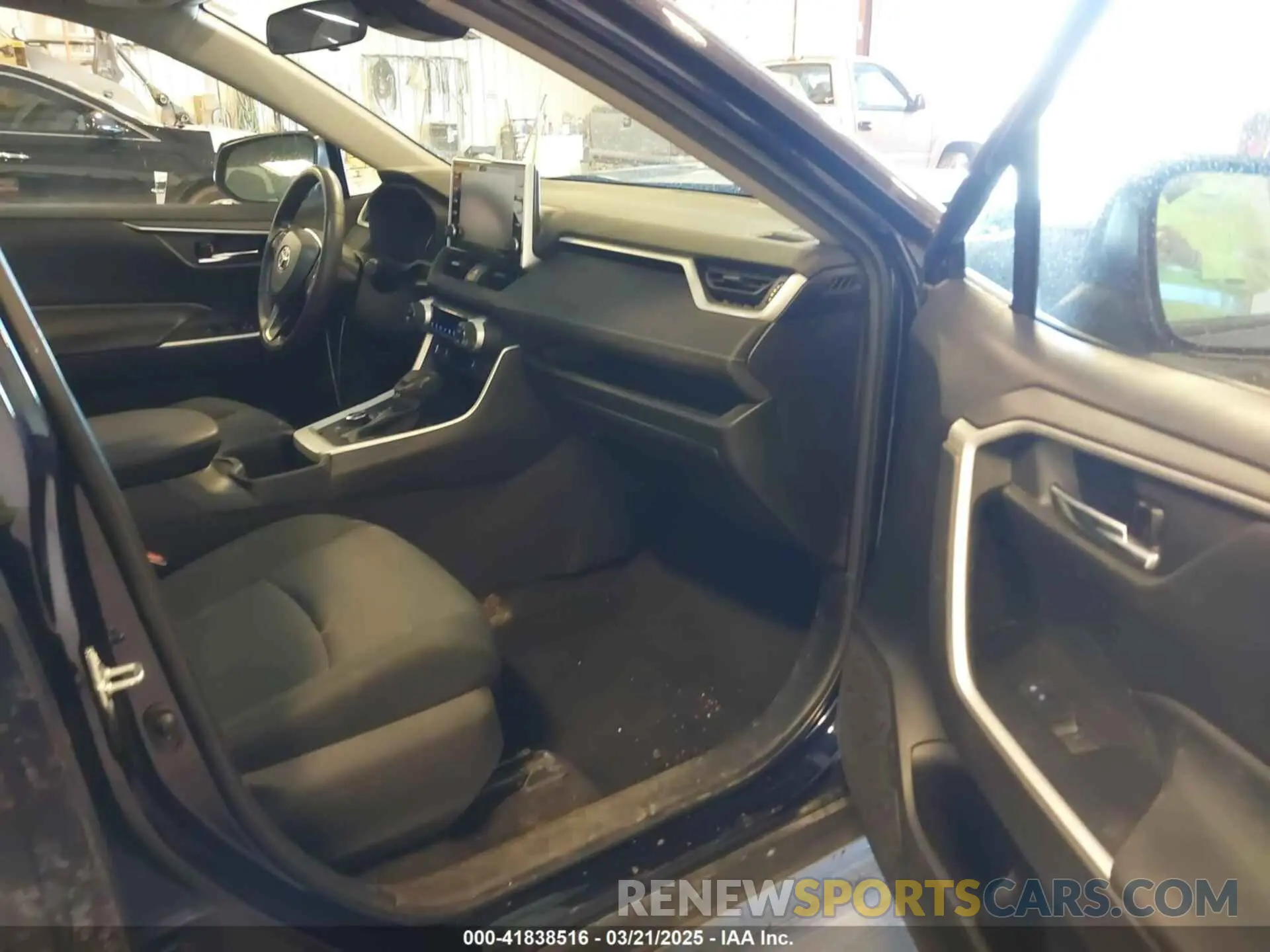 5 fotografías del automóvil dañado 2T3RWRFV8NW129832 TOYOTA RAV4 HYBRID 2022