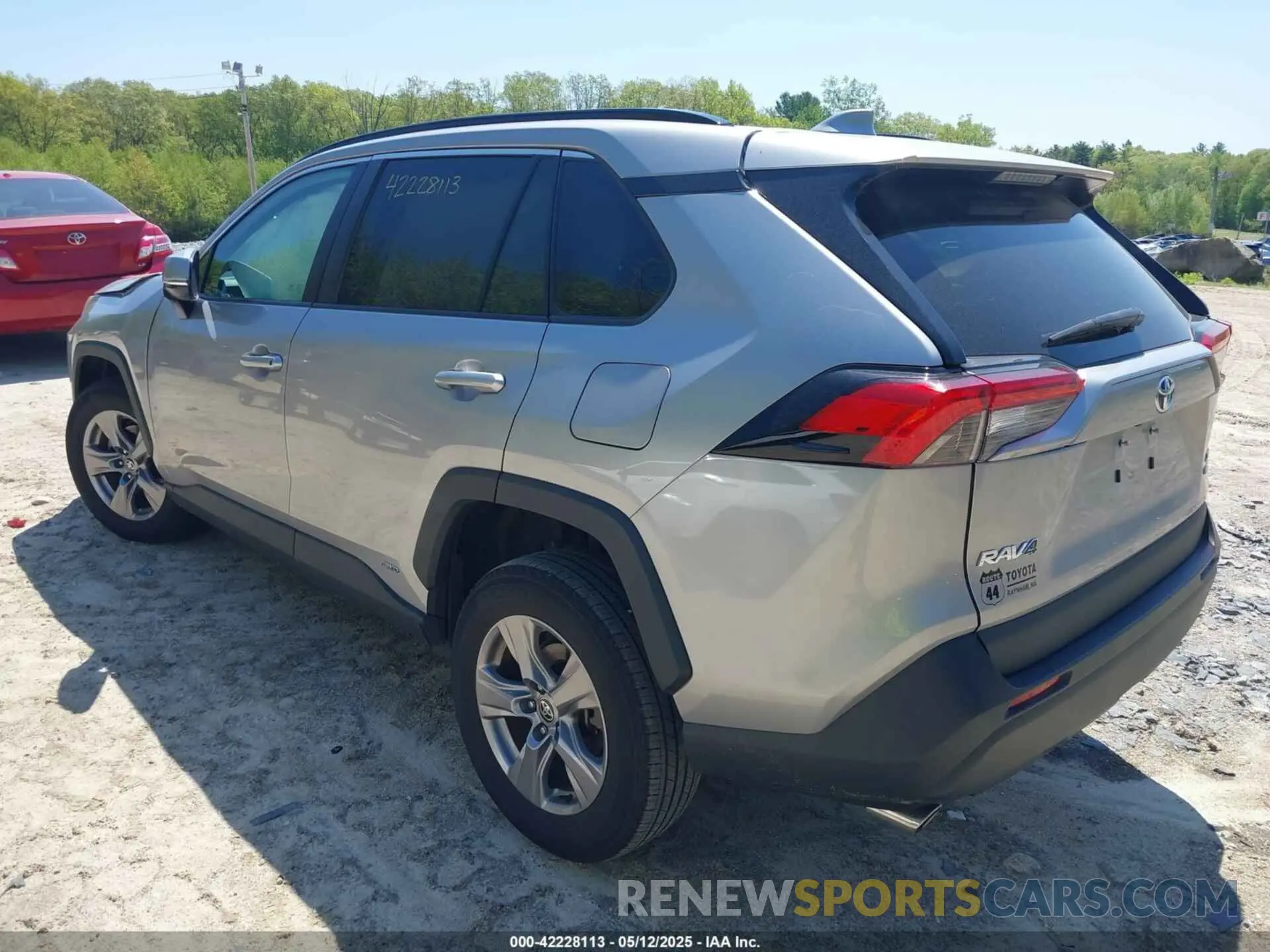3 fotografías del automóvil dañado 2T3RWRFV9NW130410 TOYOTA RAV4 HYBRID 2022