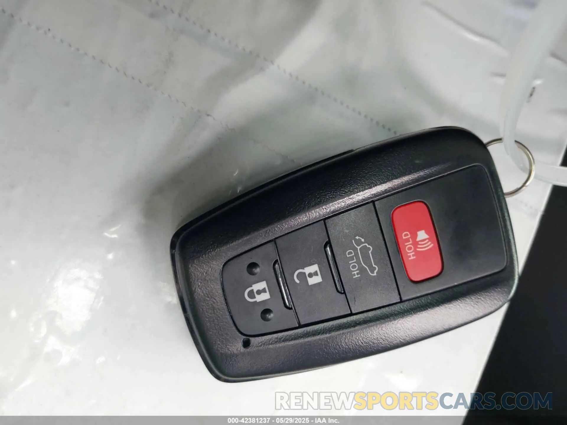11 fotografías del automóvil dañado 4T3B6RFV0NU103453 TOYOTA RAV4 HYBRID 2022