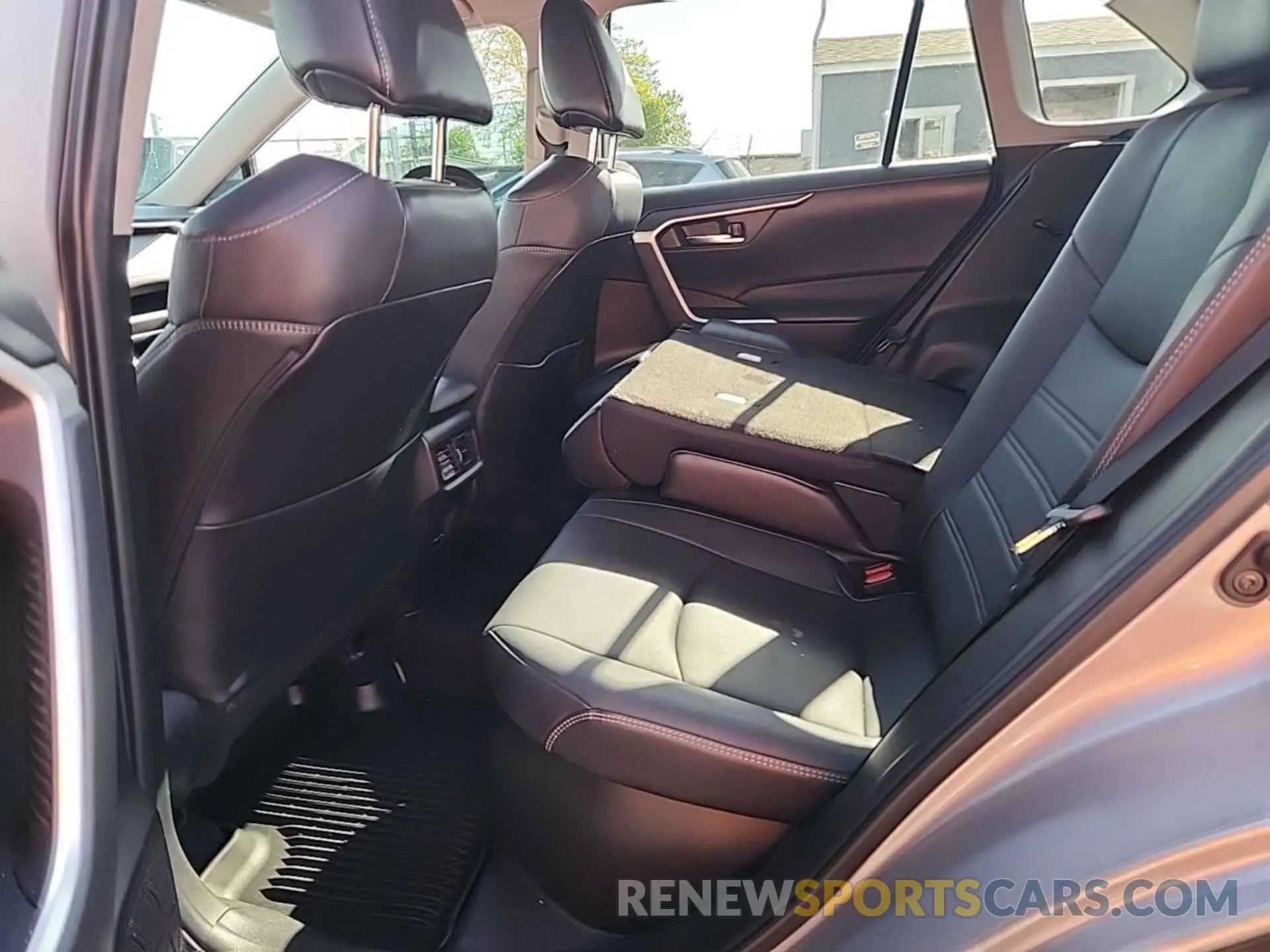 11 fotografías del automóvil dañado 4T3B6RFV4NU084647 TOYOTA RAV4 HYBRID 2022