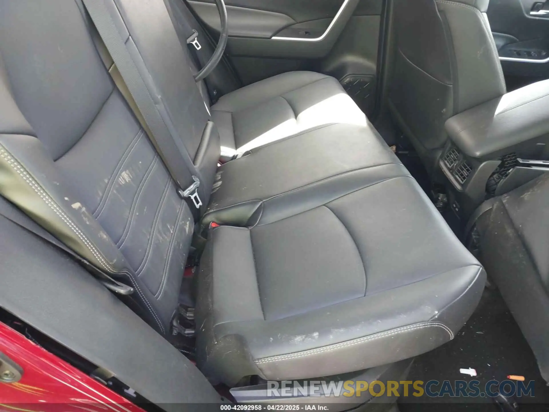 8 fotografías del automóvil dañado 4T3B6RFV7NU084092 TOYOTA RAV4 HYBRID 2022