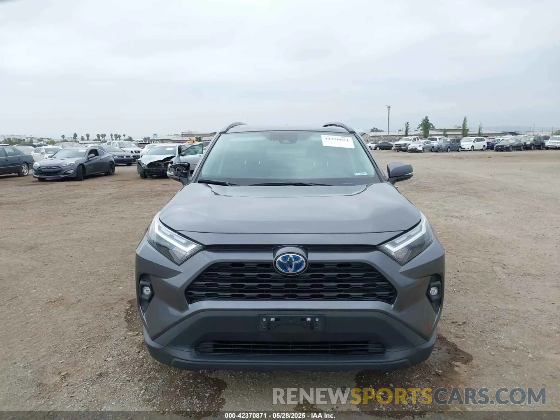 12 fotografías del automóvil dañado 4T3B6RFV8NU081069 TOYOTA RAV4 HYBRID 2022