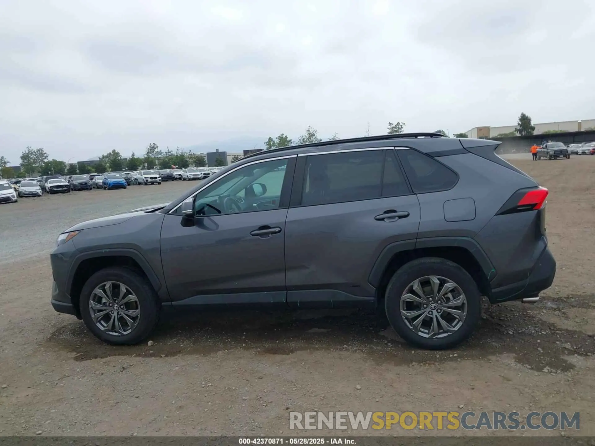 14 fotografías del automóvil dañado 4T3B6RFV8NU081069 TOYOTA RAV4 HYBRID 2022