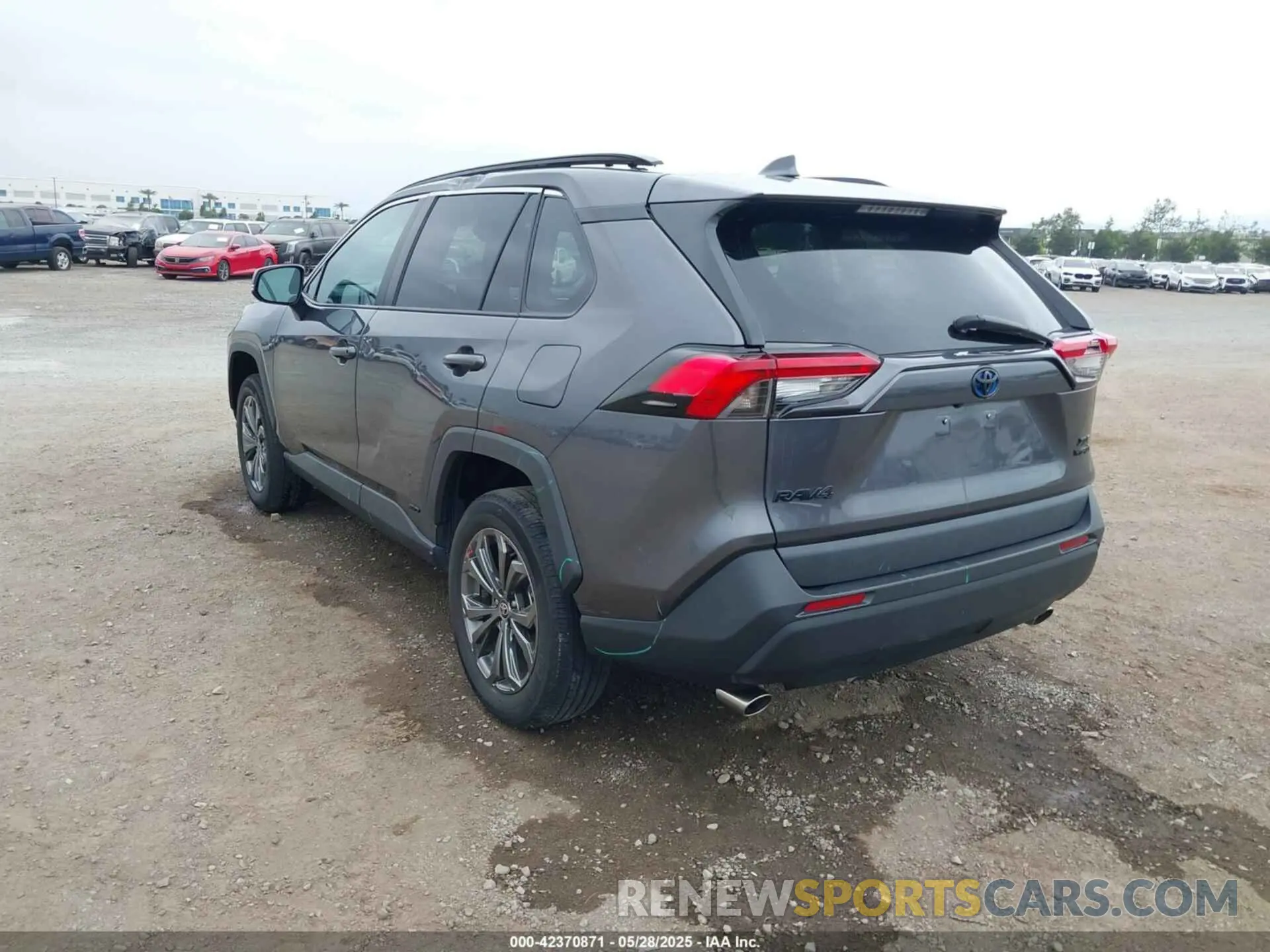 3 fotografías del automóvil dañado 4T3B6RFV8NU081069 TOYOTA RAV4 HYBRID 2022