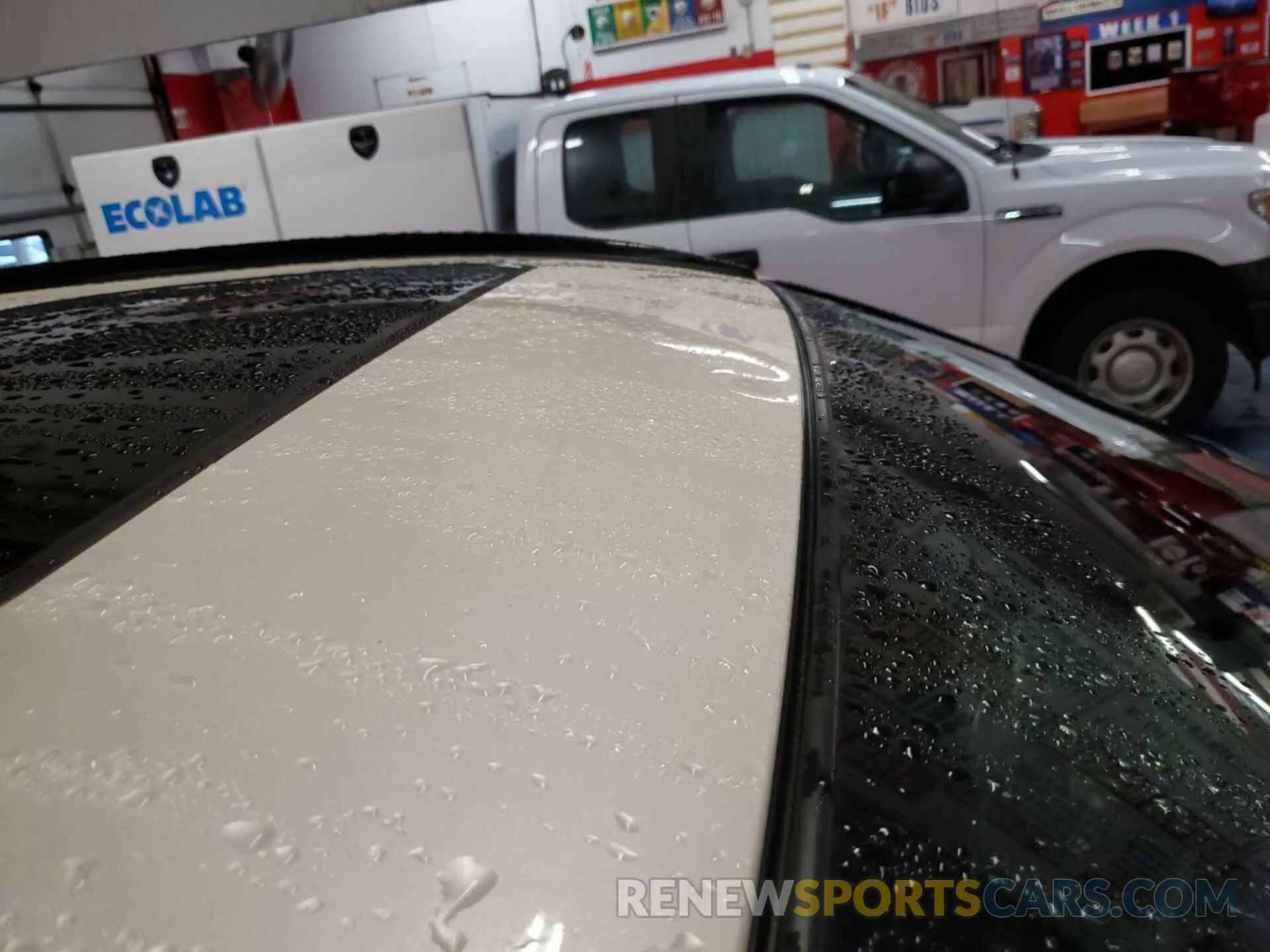 10 fotografías del automóvil dañado 4T3B6RFV9NU066841 TOYOTA RAV4 HYBRID 2022