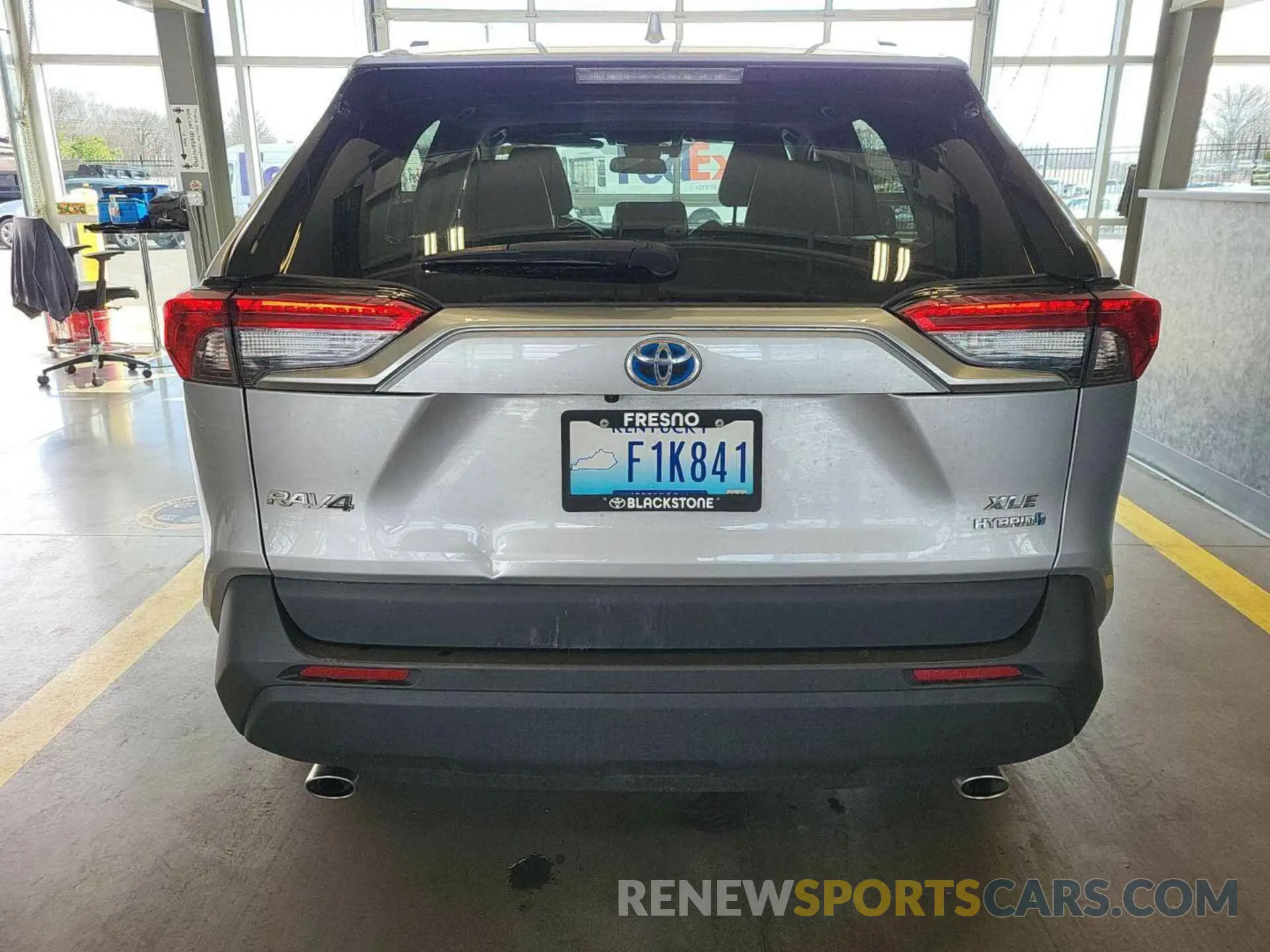 4 fotografías del automóvil dañado 4T3B6RFV9NU084868 TOYOTA RAV4 HYBRID 2022