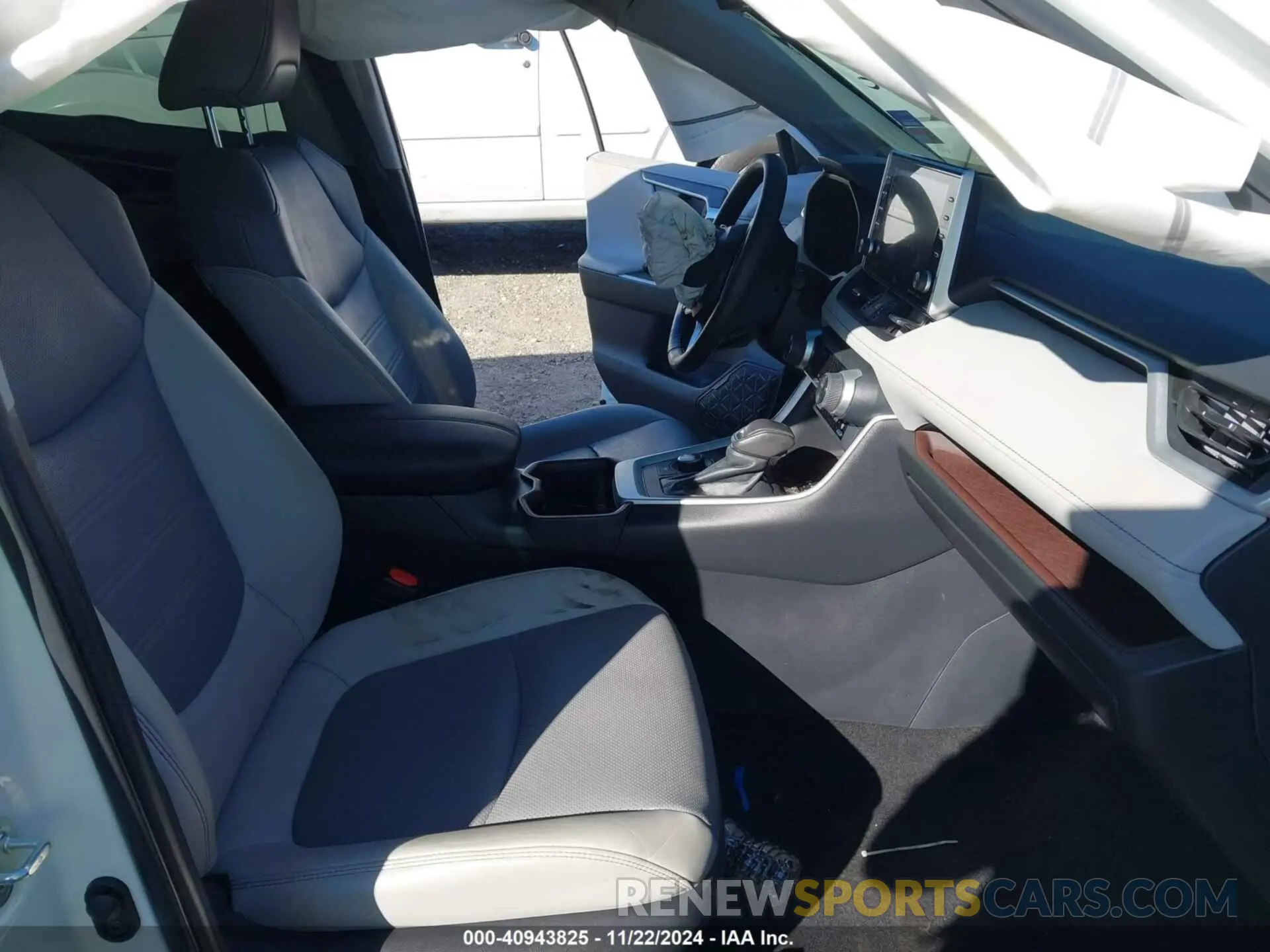 5 fotografías del automóvil dañado 4T3D6RFV2NU076233 TOYOTA RAV4 HYBRID 2022