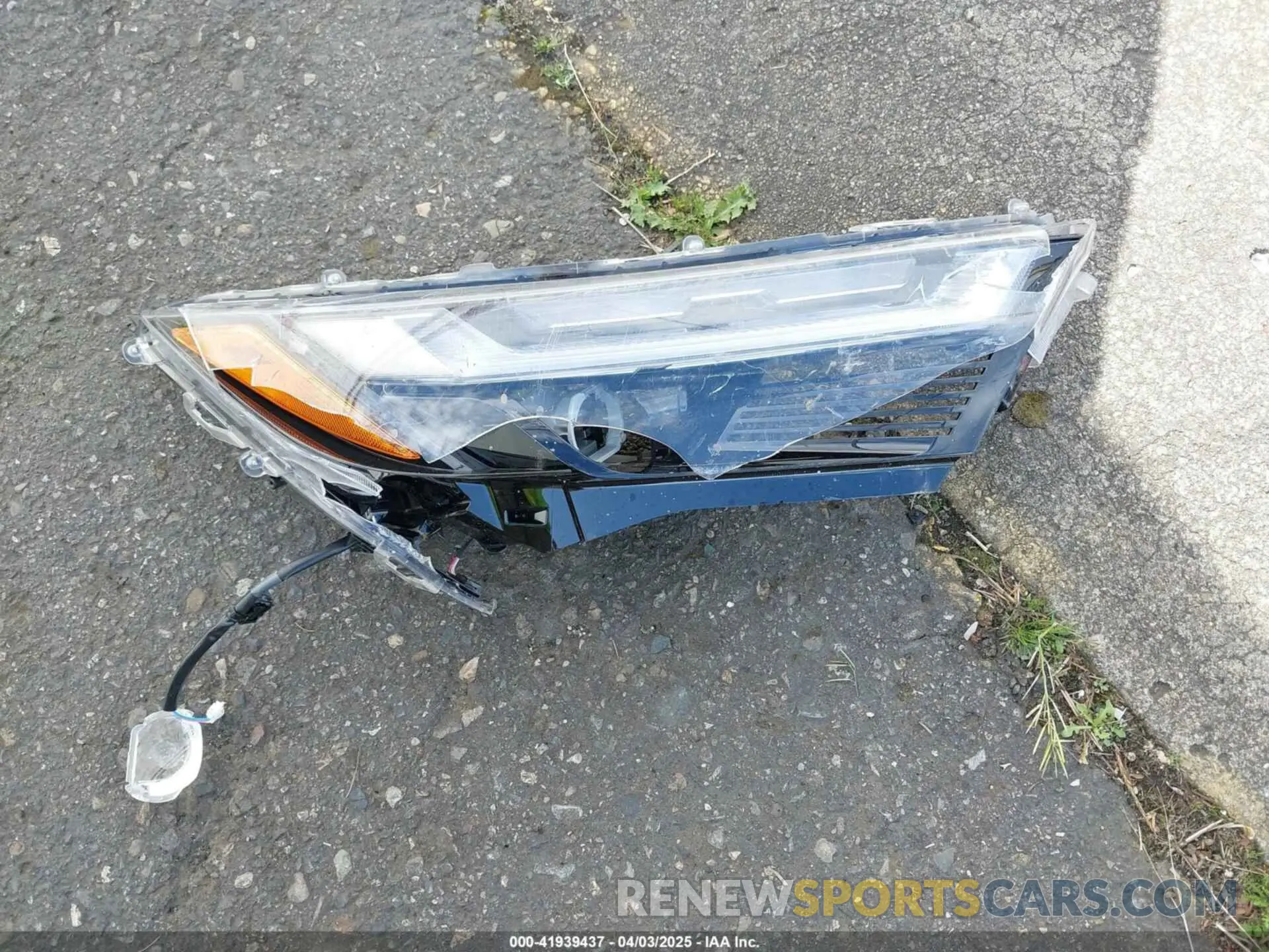 12 fotografías del automóvil dañado 4T3E6RFV1NU089236 TOYOTA RAV4 HYBRID 2022
