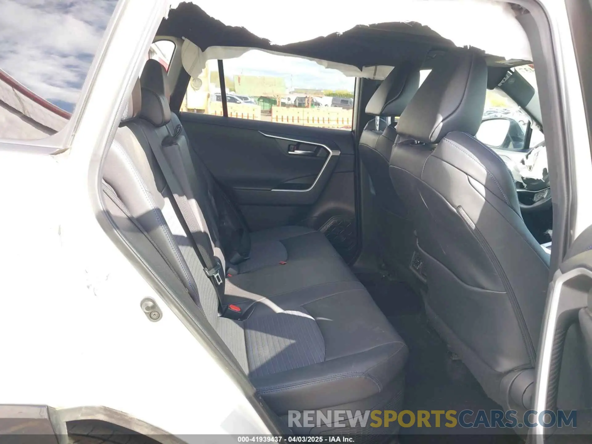 8 fotografías del automóvil dañado 4T3E6RFV1NU089236 TOYOTA RAV4 HYBRID 2022