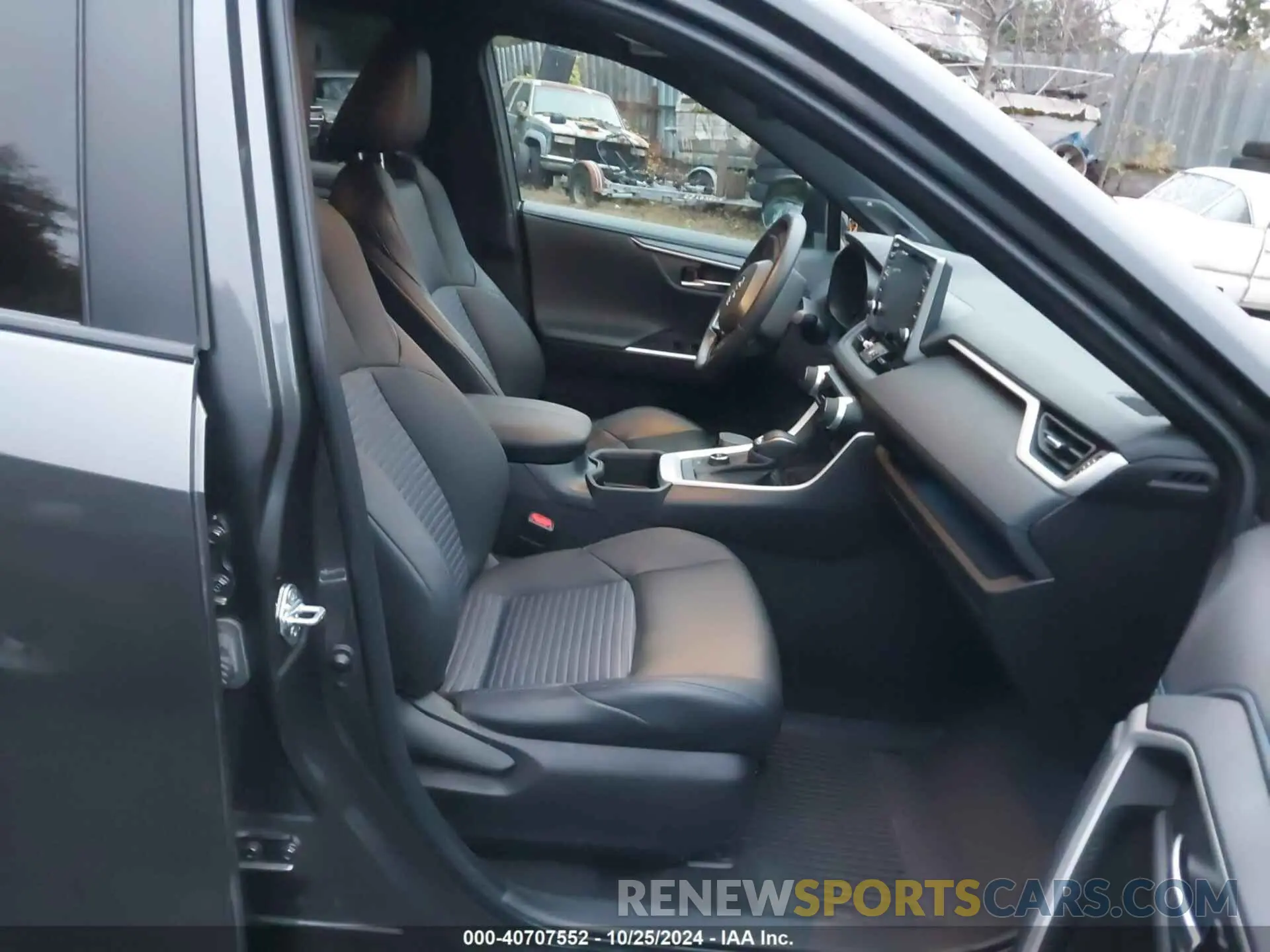 5 fotografías del automóvil dañado 4T3E6RFV8NU075012 TOYOTA RAV4 HYBRID 2022
