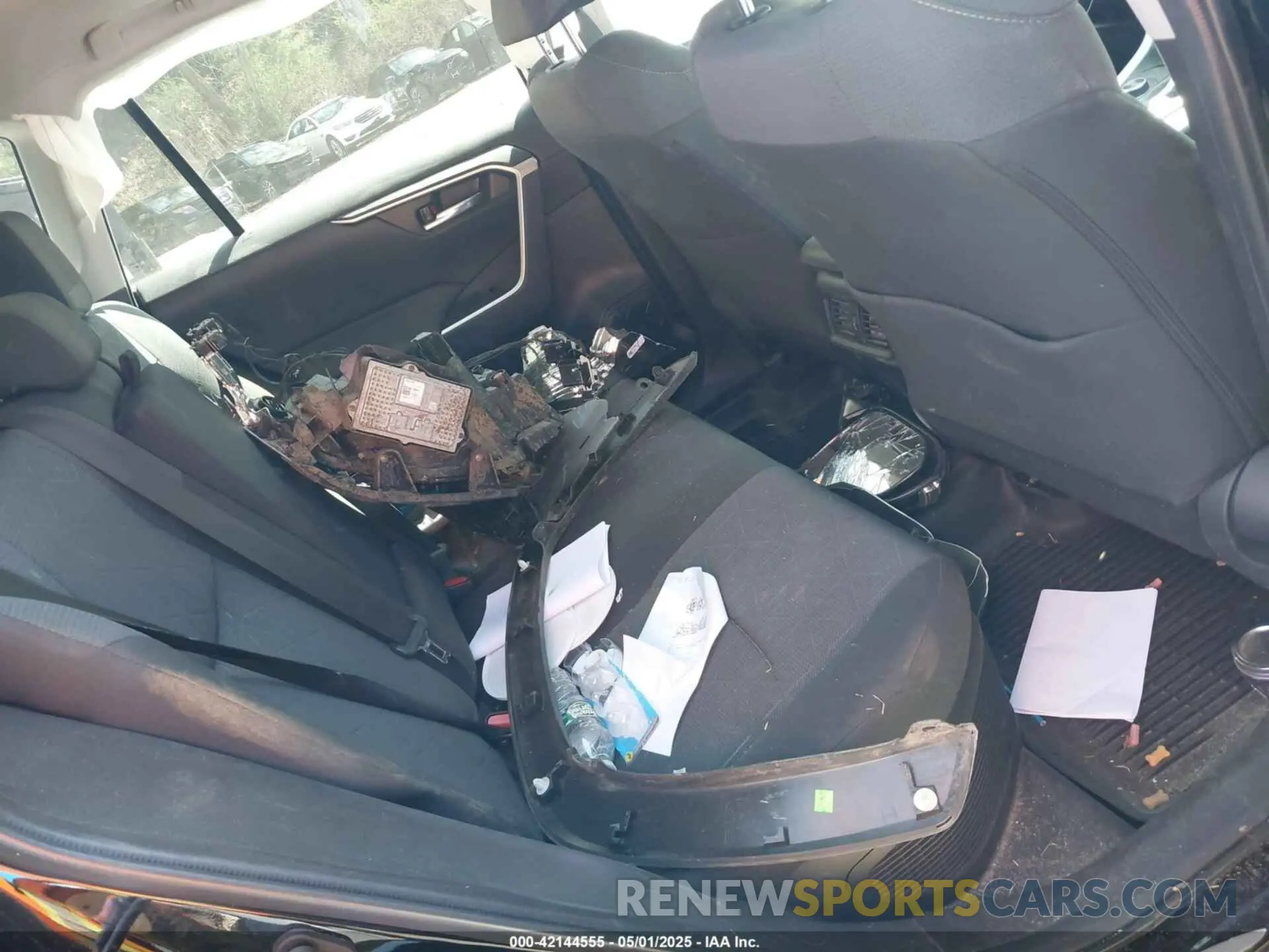 8 fotografías del automóvil dañado 4T3RWRFV0NU054821 TOYOTA RAV4 HYBRID 2022